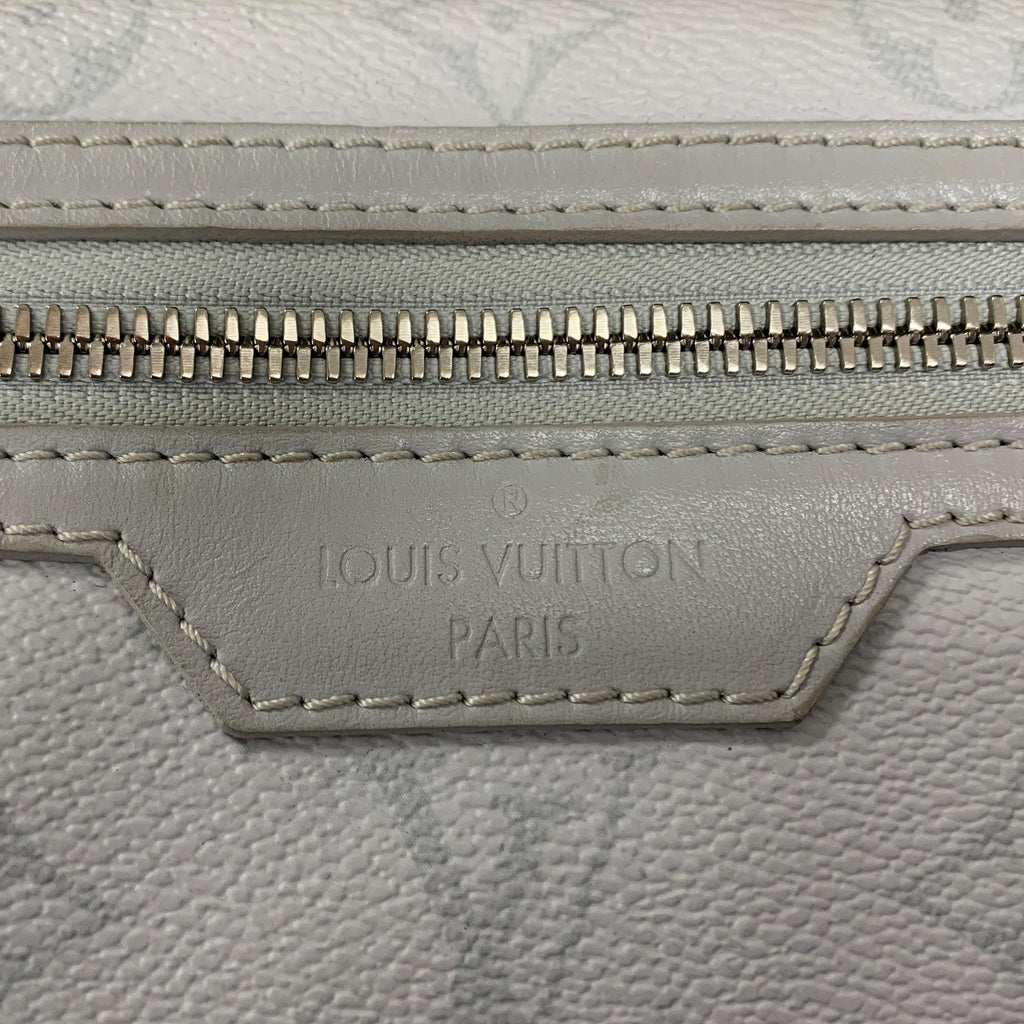 Louis Vuitton Double Flat Messenger (SHG-37953)