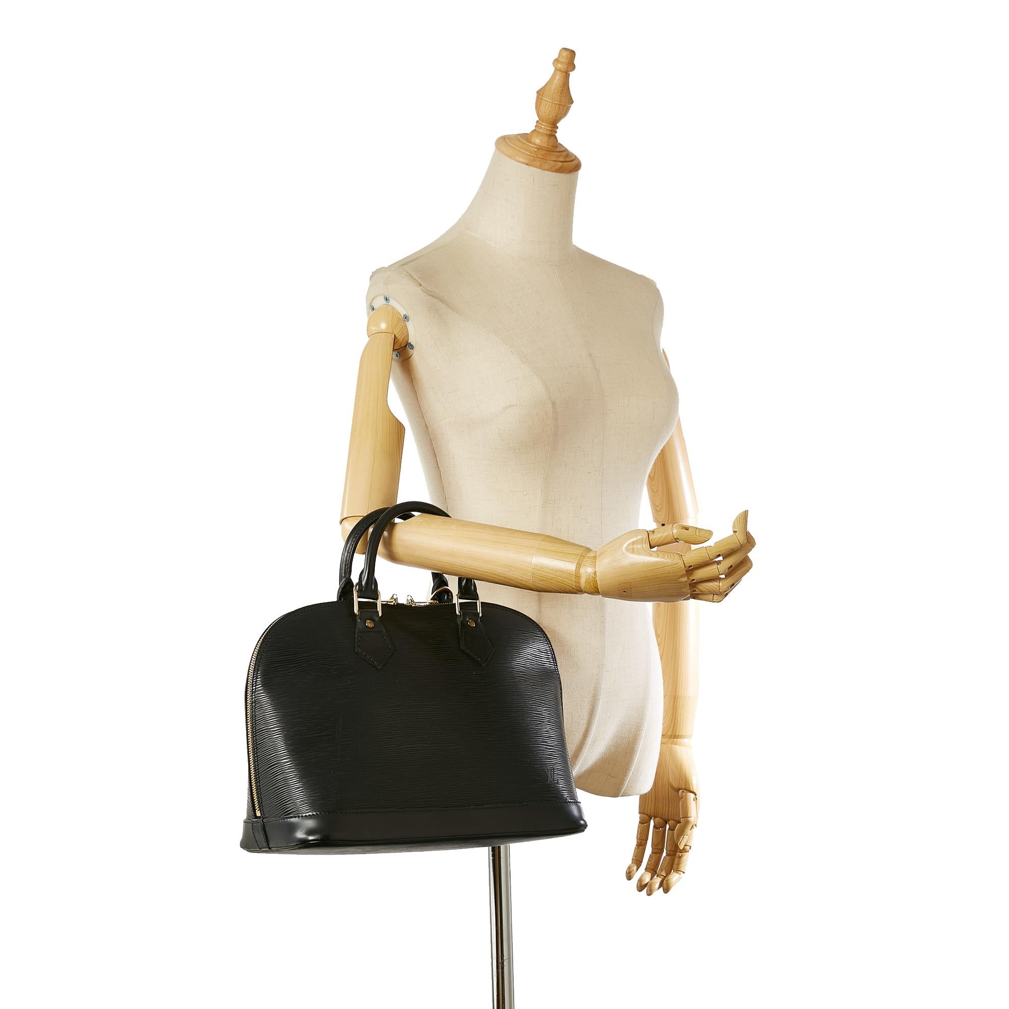 Louis Vuitton Epi Alma PM (SHG-23107)