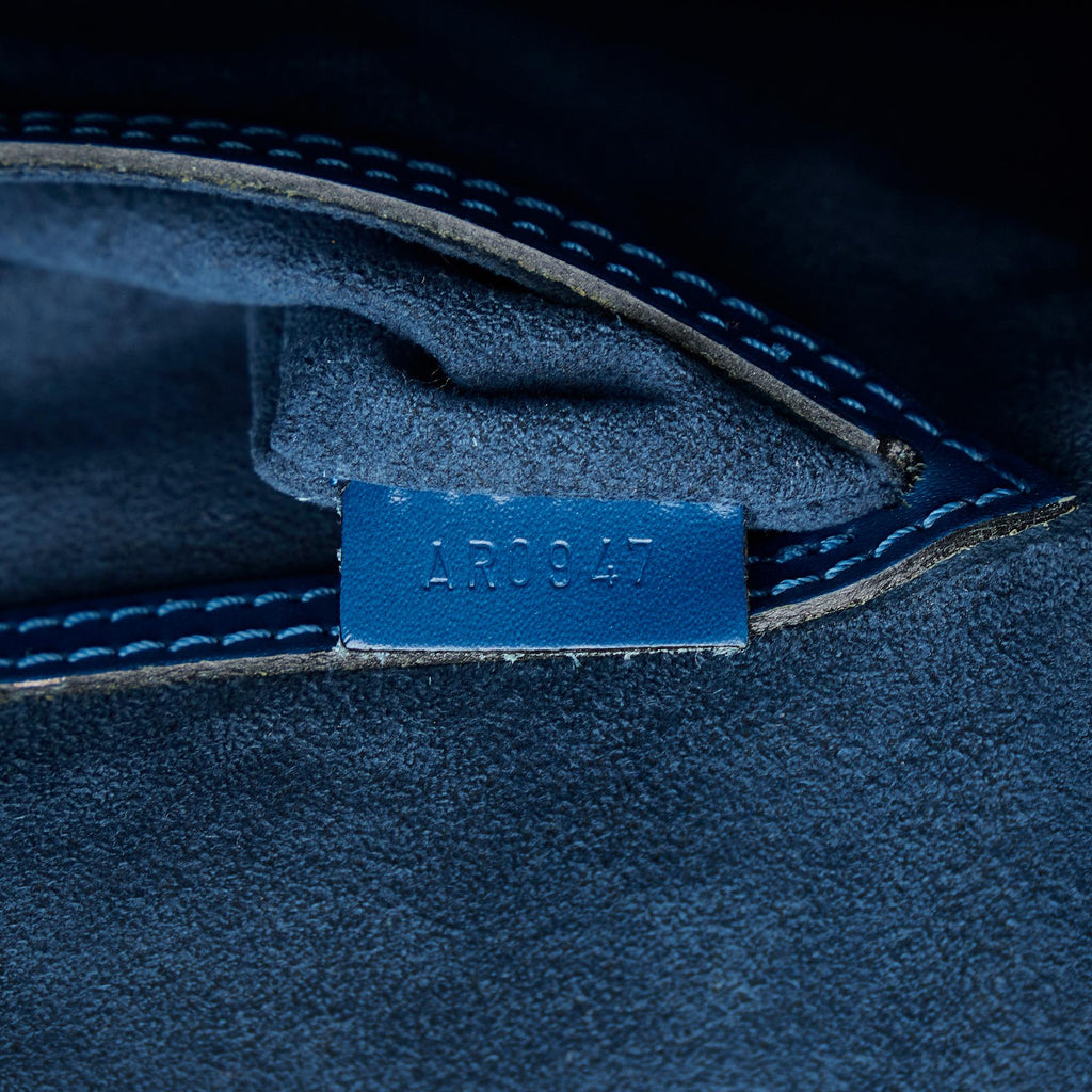 Louis Vuitton Epi Alma PM (SHG-OWRZRY)
