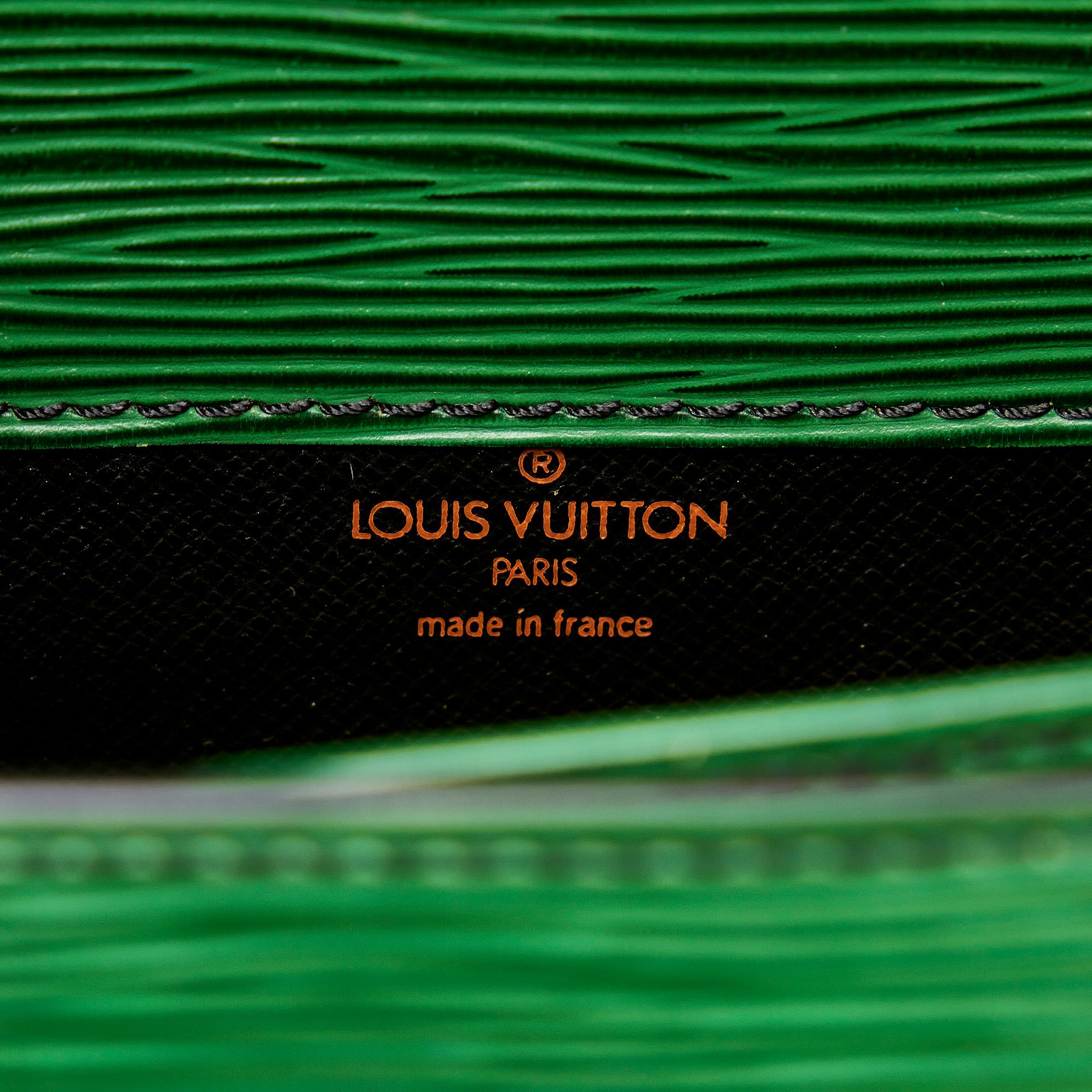 Louis Vuitton Epi Cartouchiere MM (SHG-t2qHMj)