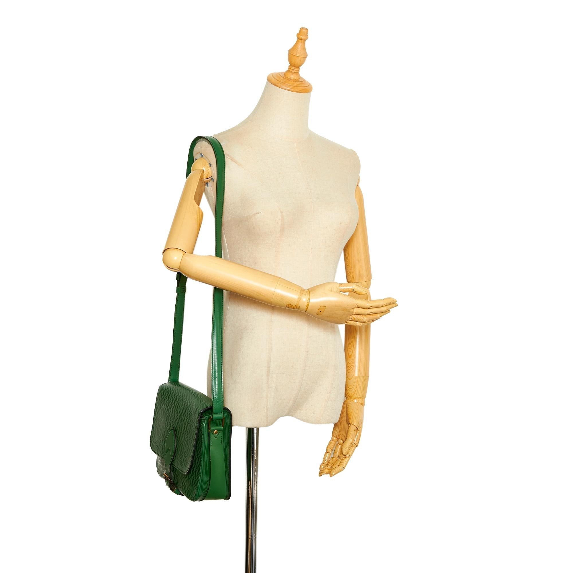 Louis Vuitton Epi Cartouchiere MM (SHG-t2qHMj)