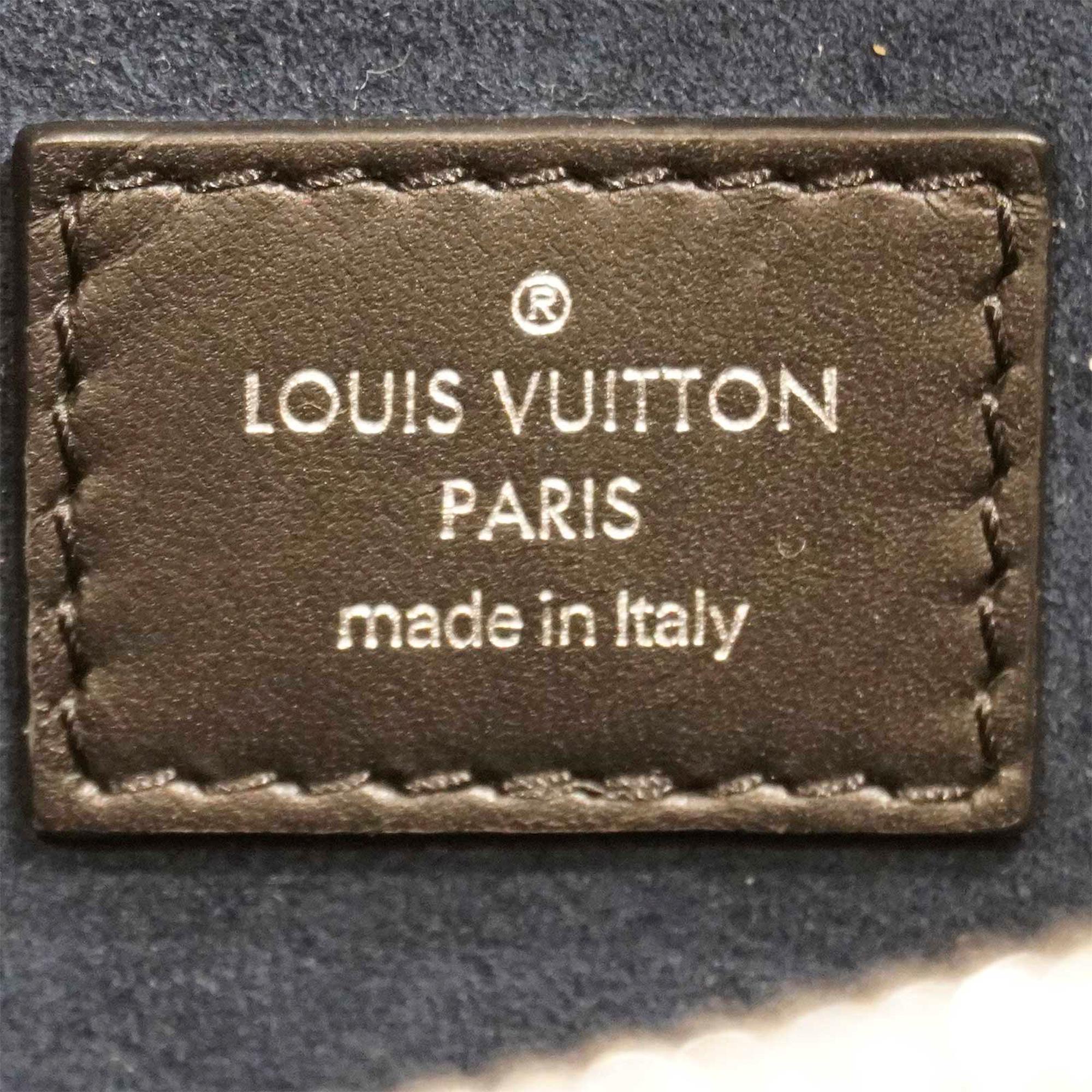 Louis Vuitton Epi Circle Bumbag (SHG-U44cIk)