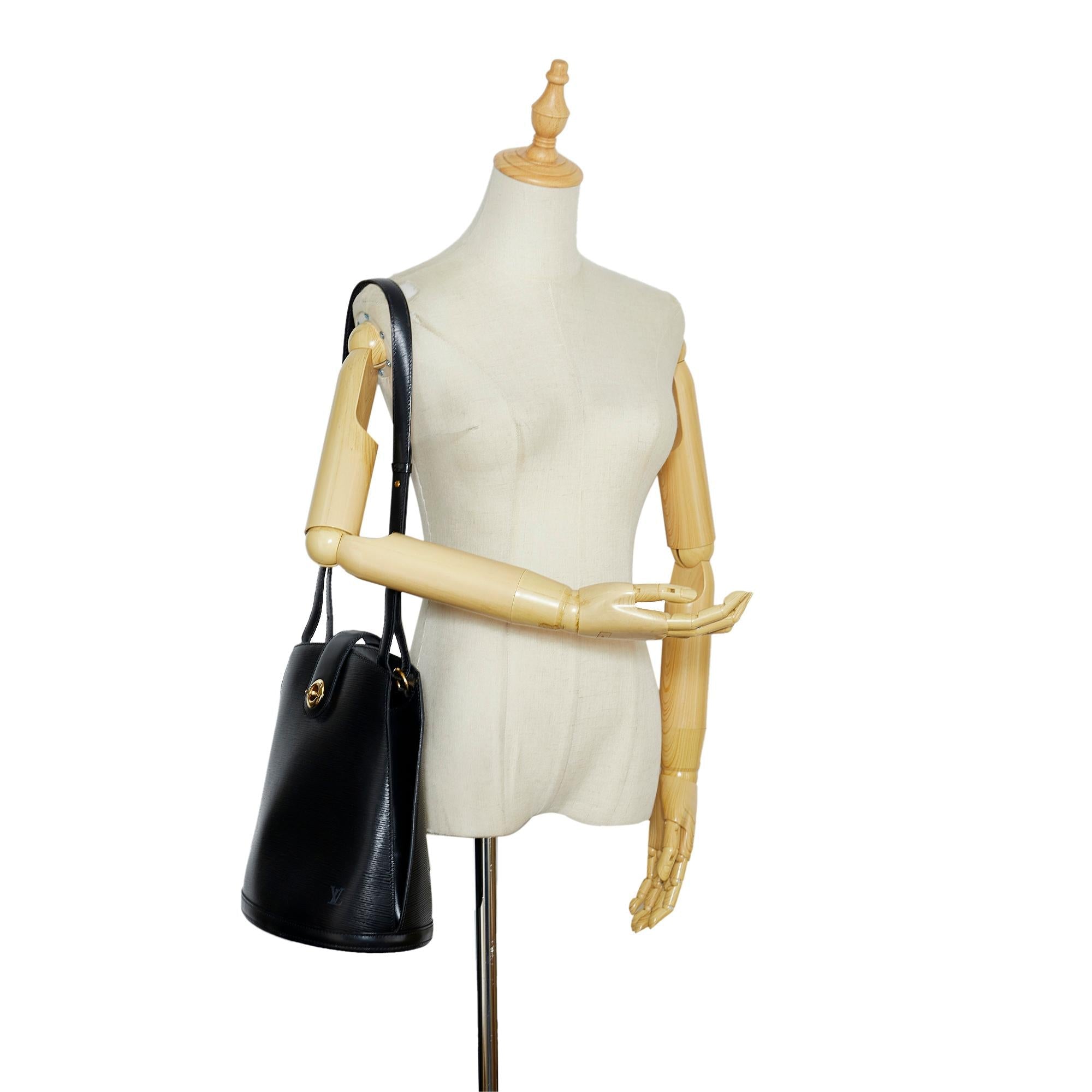 Louis Vuitton Epi Cluny (SHG-ruQGzp)