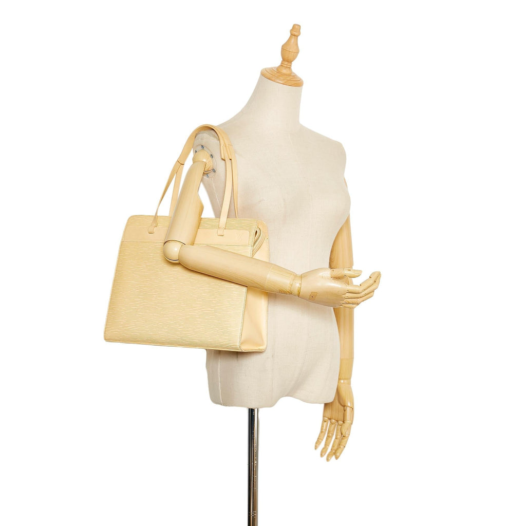 Louis Vuitton Epi Croisette PM (SHG-35878)