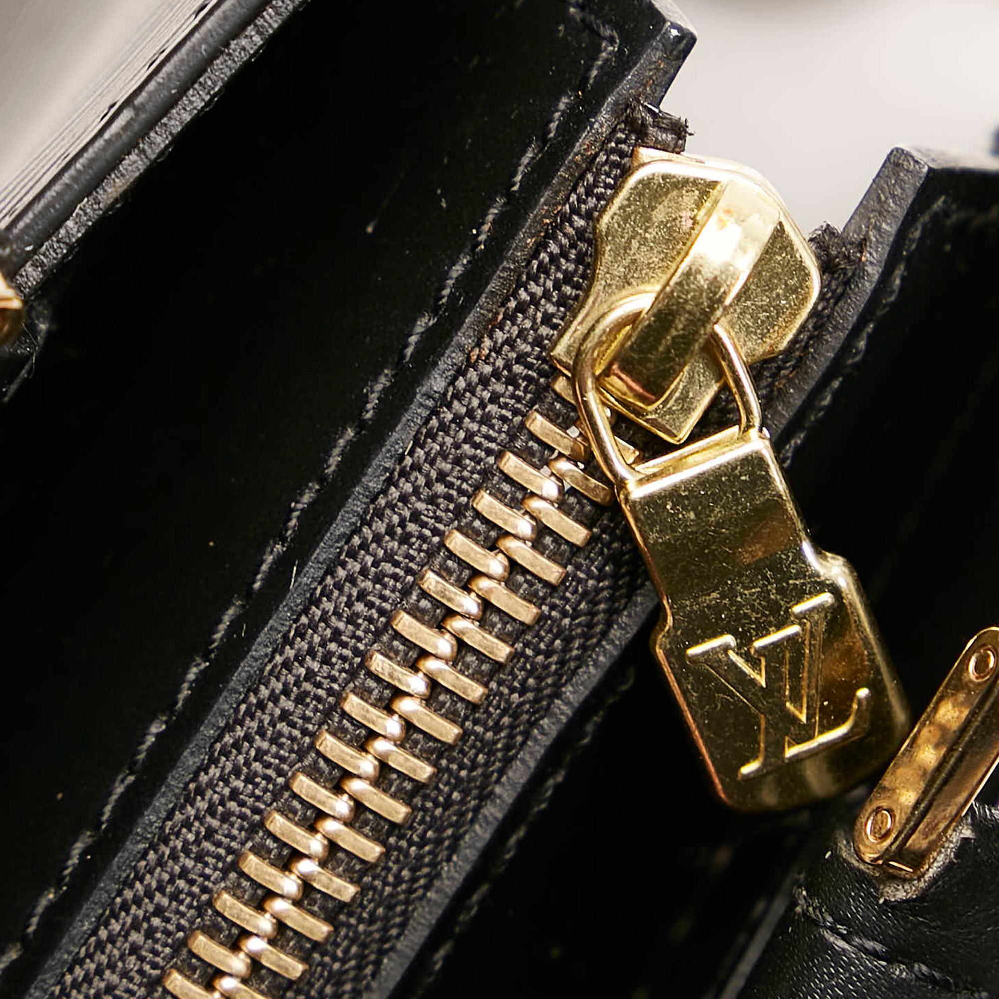 Louis Vuitton Epi Figari PM (SHG-37417)