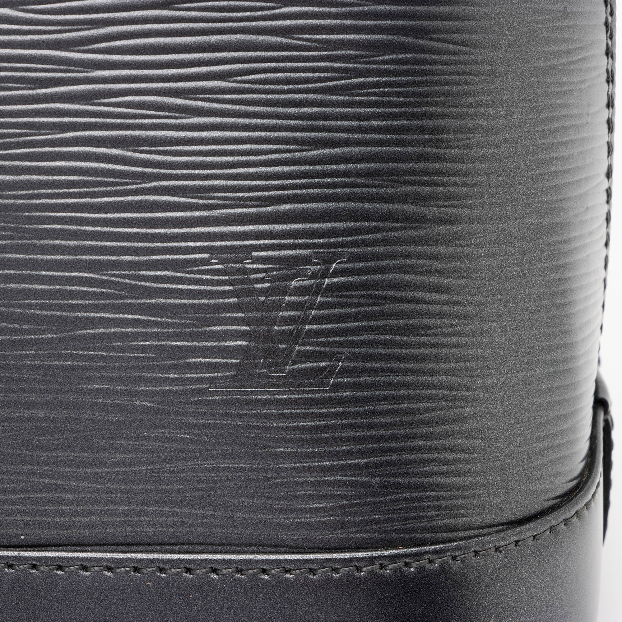 Louis Vuitton Epi Leather Alma PM Satchel (SHF-3EIVvU)