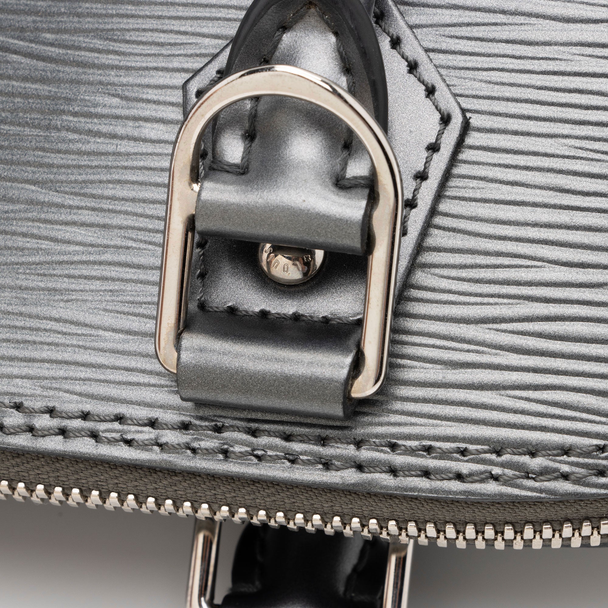 Louis Vuitton Epi Leather Alma PM Satchel (SHF-3EIVvU)