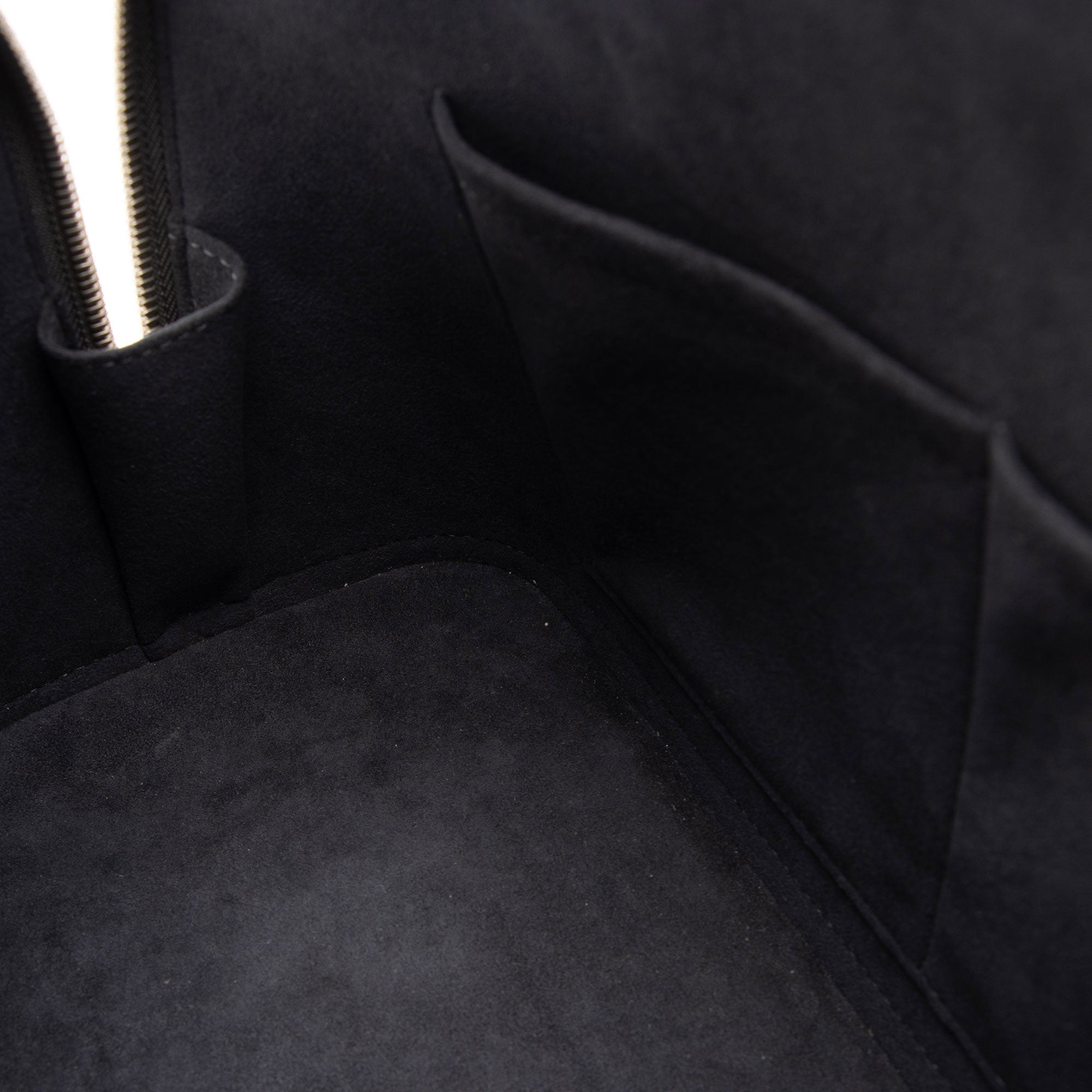 Louis Vuitton Epi Leather Alma PM Satchel (SHF-3EIVvU)