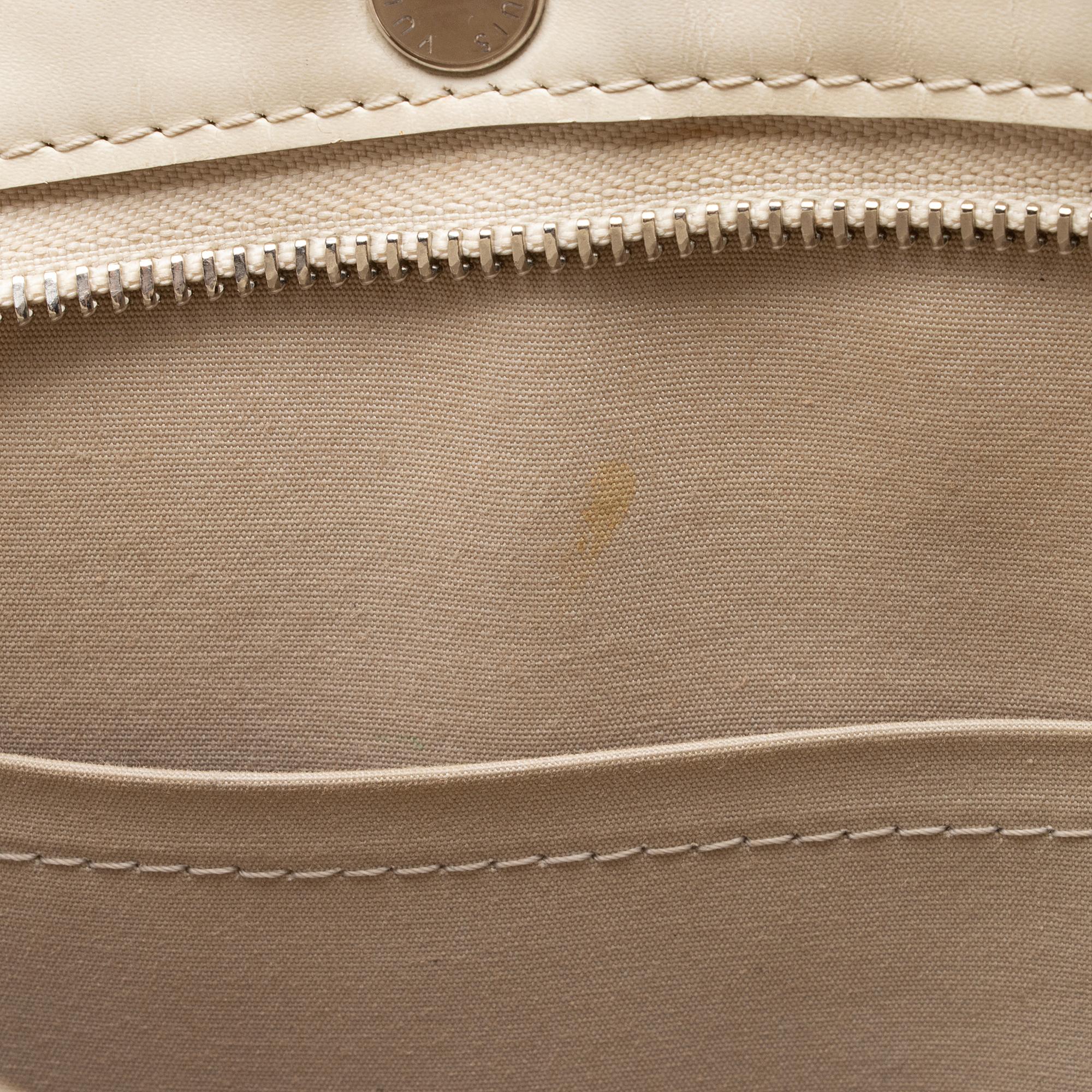 Louis Vuitton Epi Leather Brea MM Satchel (SHF-PVTLLI)