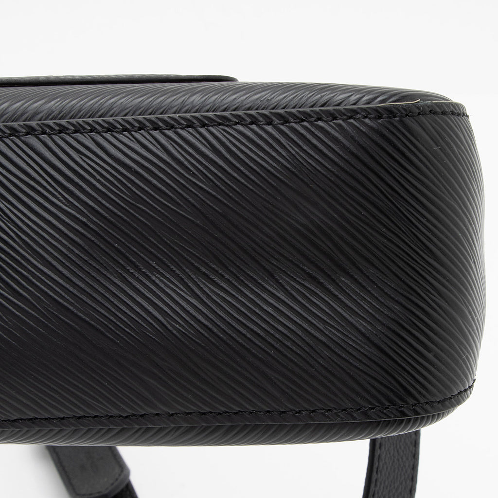 Louis Vuitton Epi Leather Marelle Shoulder Bag (SHF-WhQeAI)