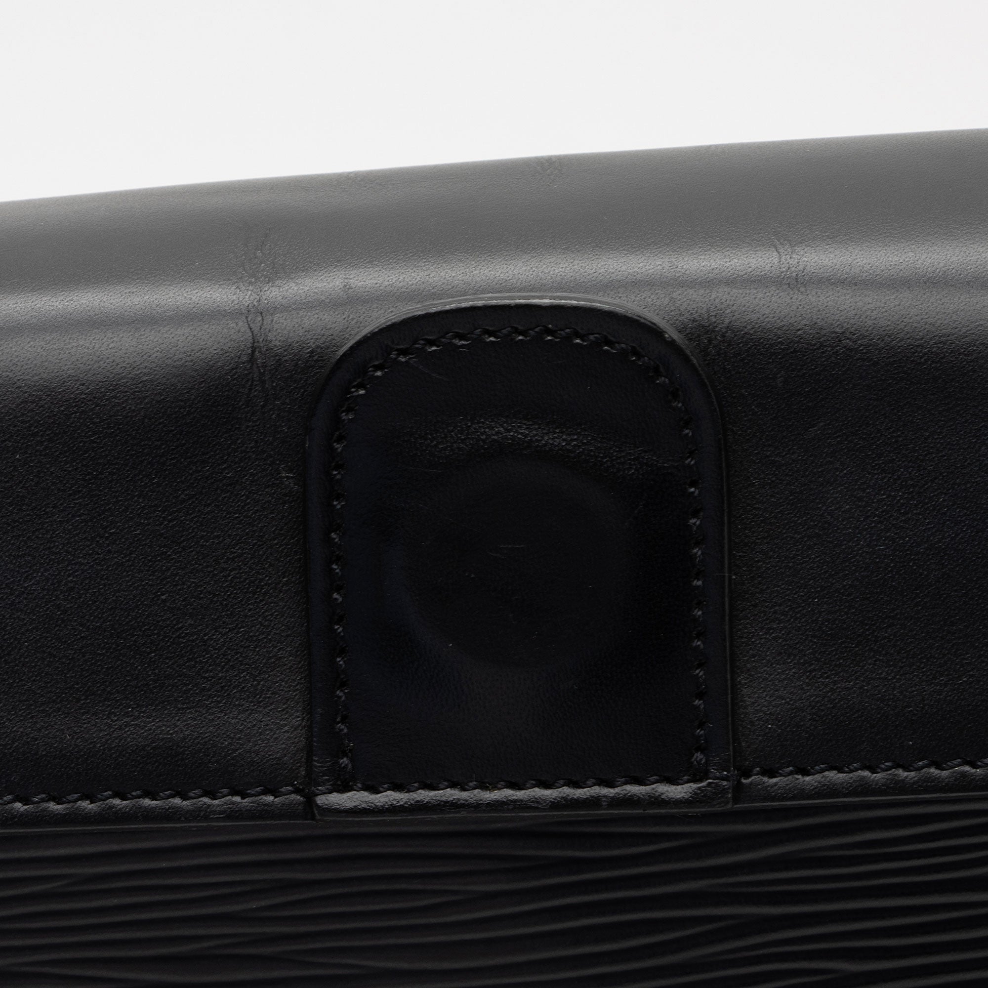 Louis Vuitton Epi Leather Verseau Shoulder Bag (SHF-joIVrH)