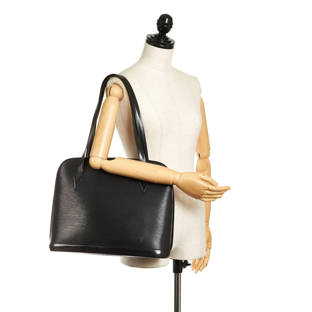 Louis Vuitton Epi Lussac (SHG-33511)