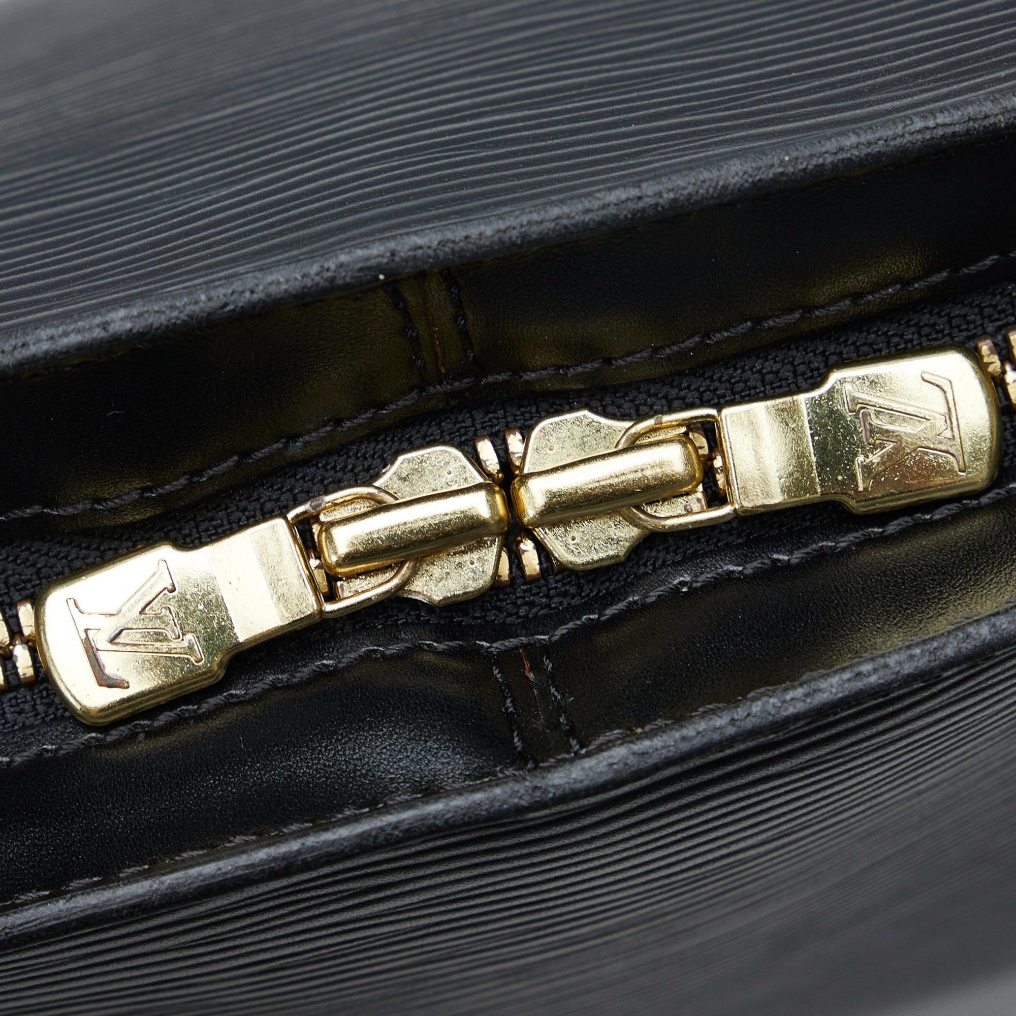Louis Vuitton Epi Lussac (SHG-9UcdsM)