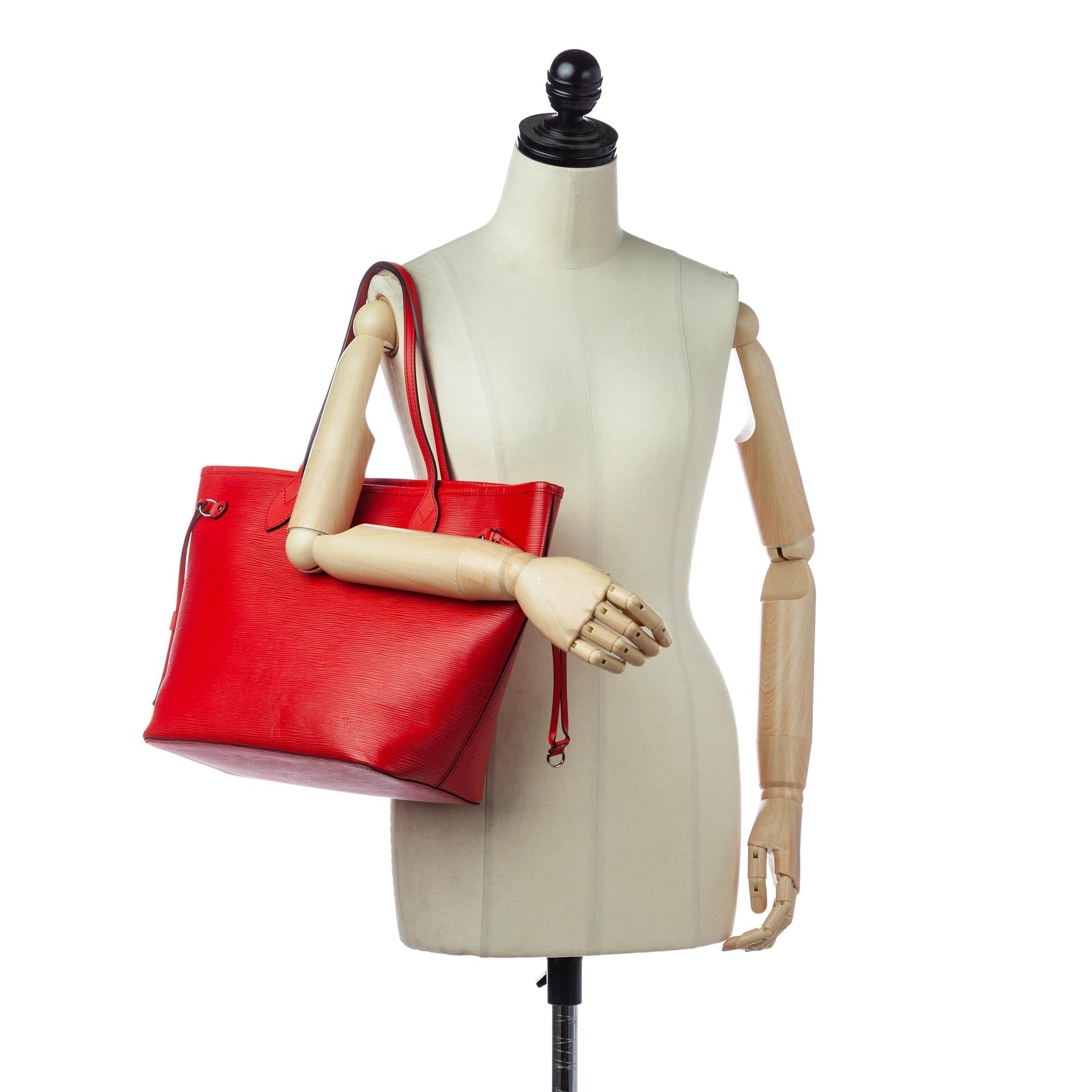 Louis Vuitton Epi Neverfull MM (SHG-29422)