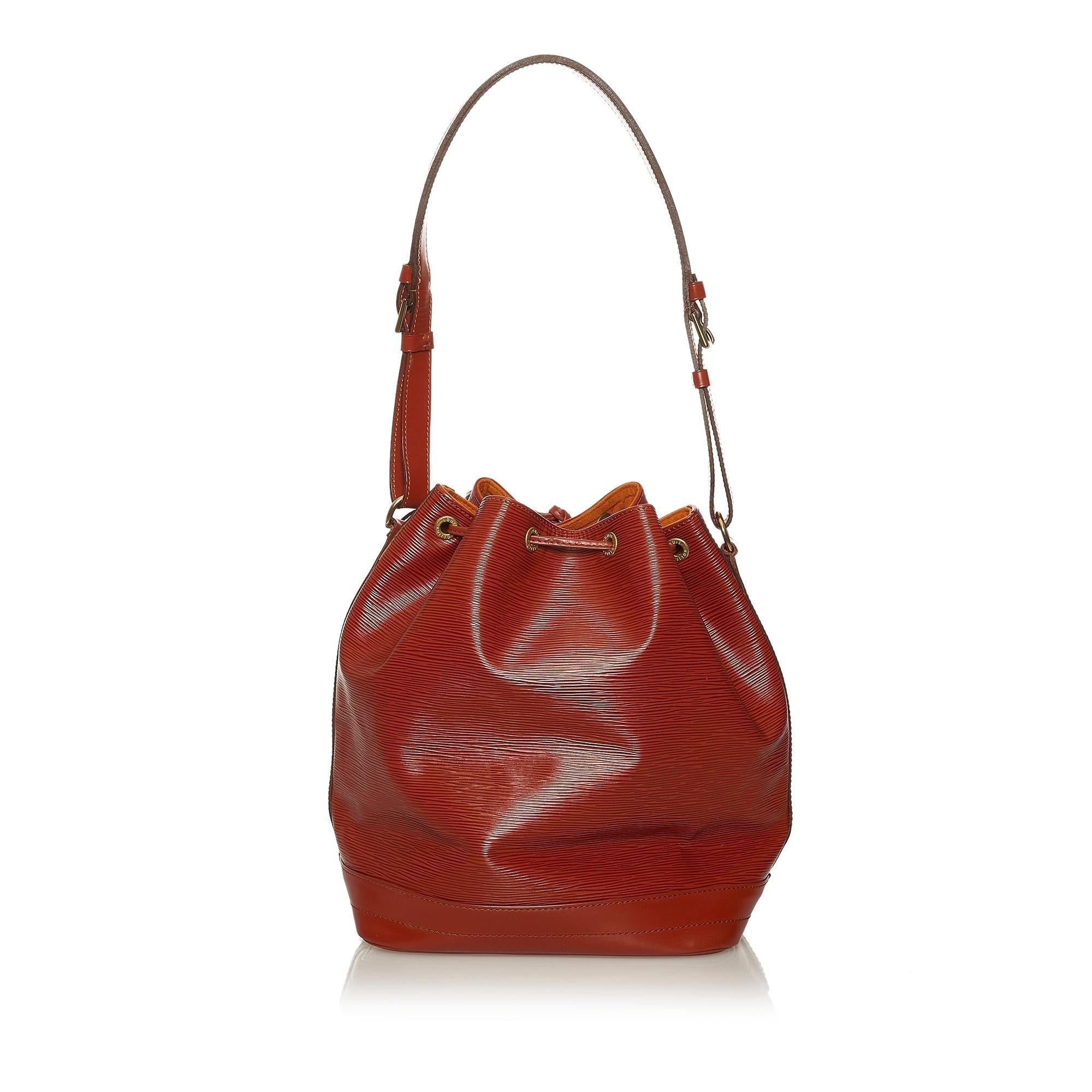Louis Vuitton Epi Noe (SHG-29125)