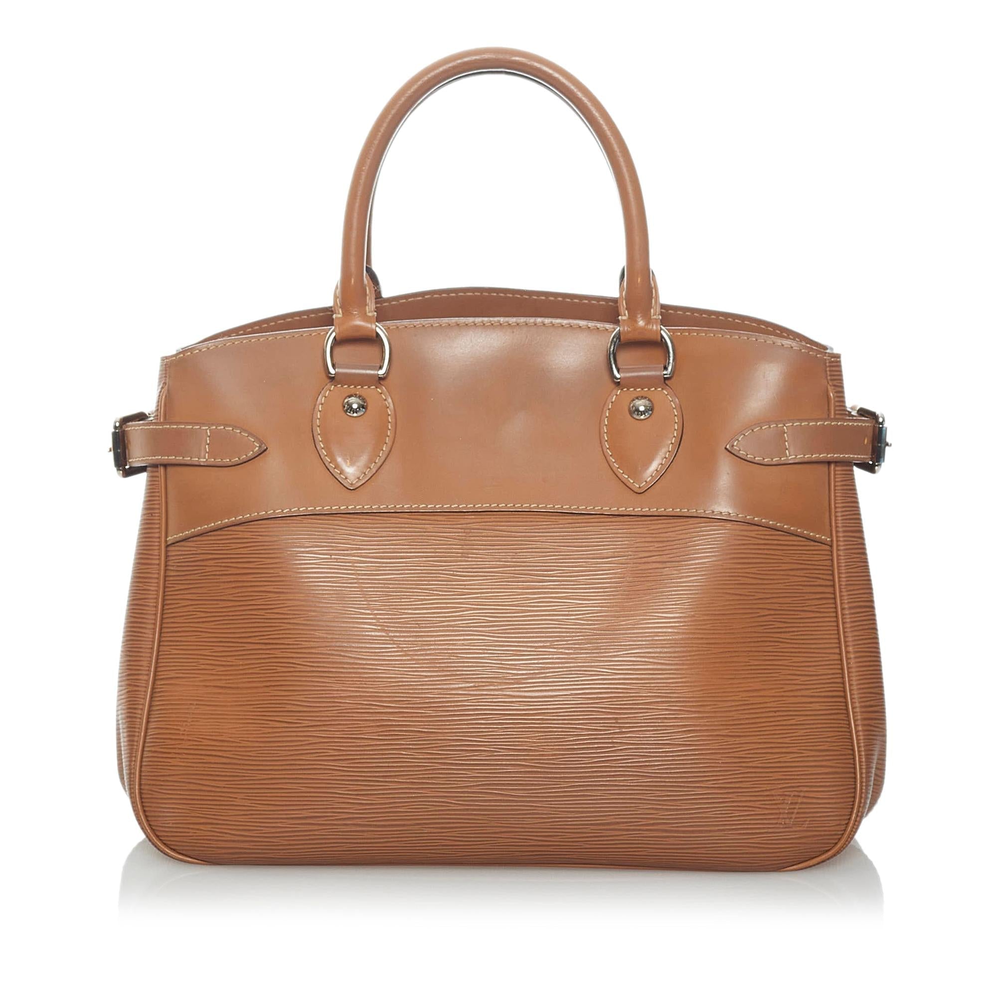 Louis Vuitton Epi Passy PM (SHG-31190)