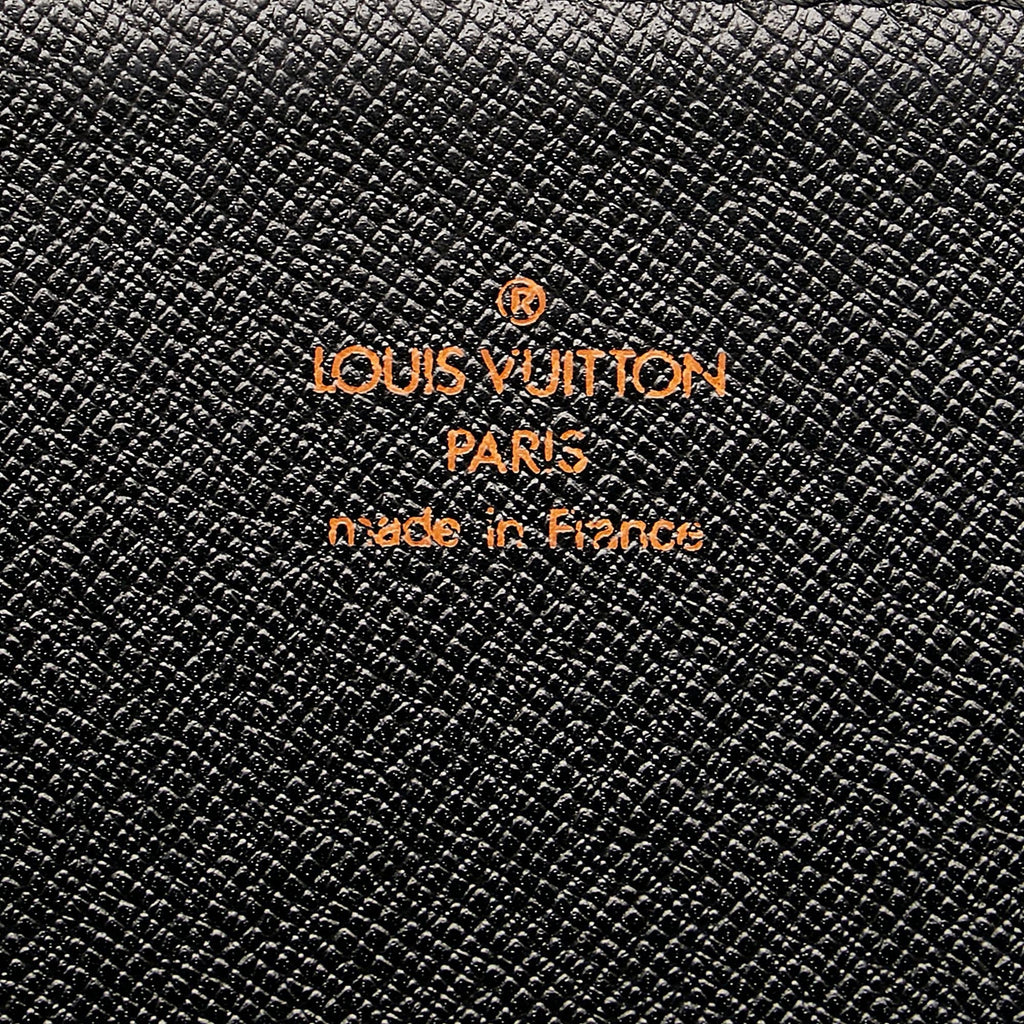 Louis Vuitton Epi Pochette Jour GM (SHG-30793)