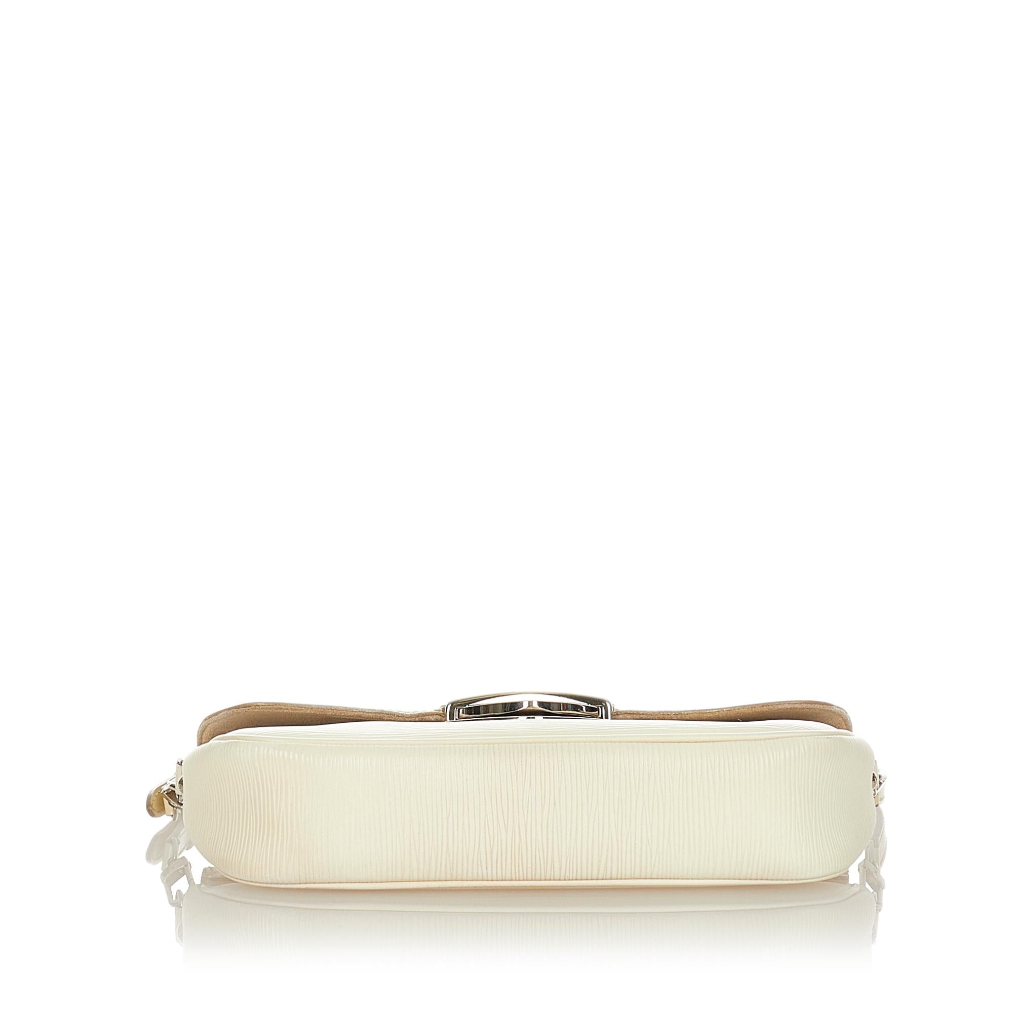 Louis Vuitton Epi Pochette Montaigne (SHG-31755)