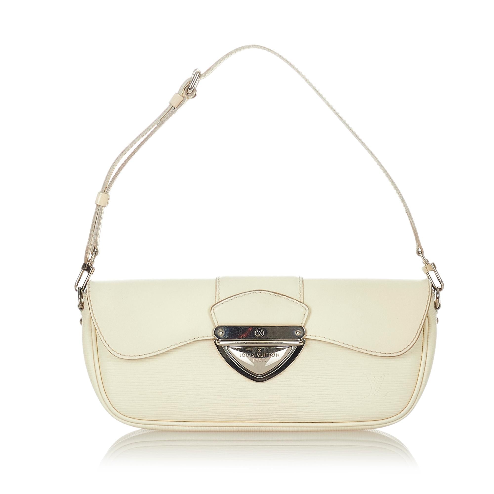 Louis Vuitton Epi Pochette Montaigne (SHG-31755)