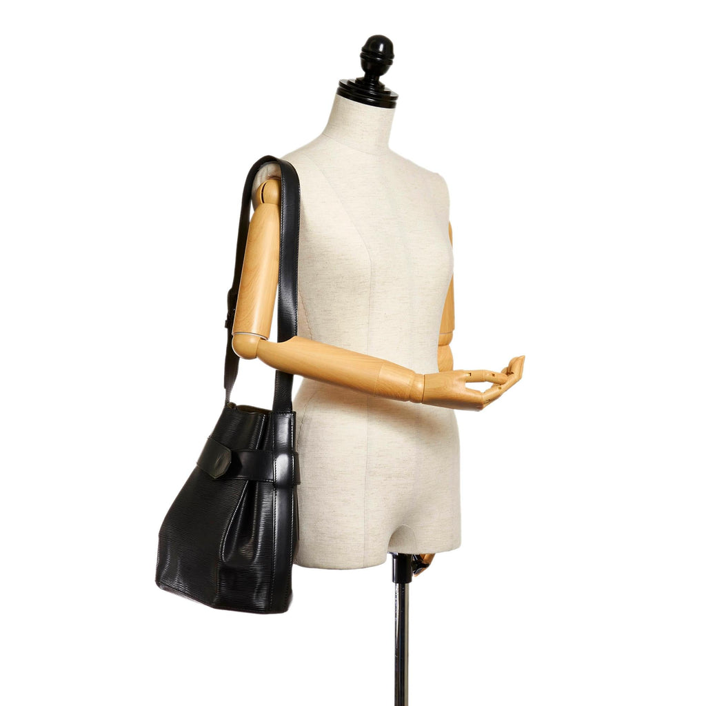 Louis Vuitton Epi Sac dEpaule (SHG-28888)