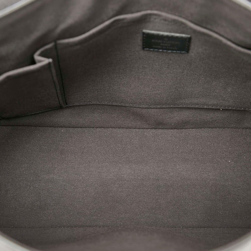 Louis Vuitton Epi Segur MM (SHG-31619)