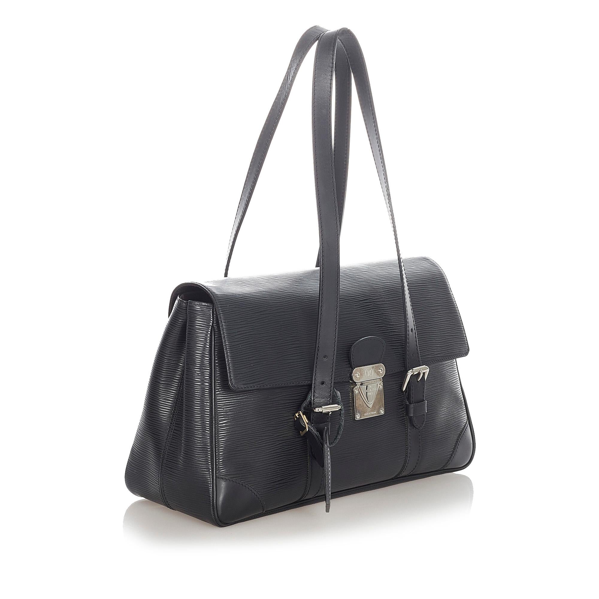Louis Vuitton Epi Segur MM (SHG-31619)