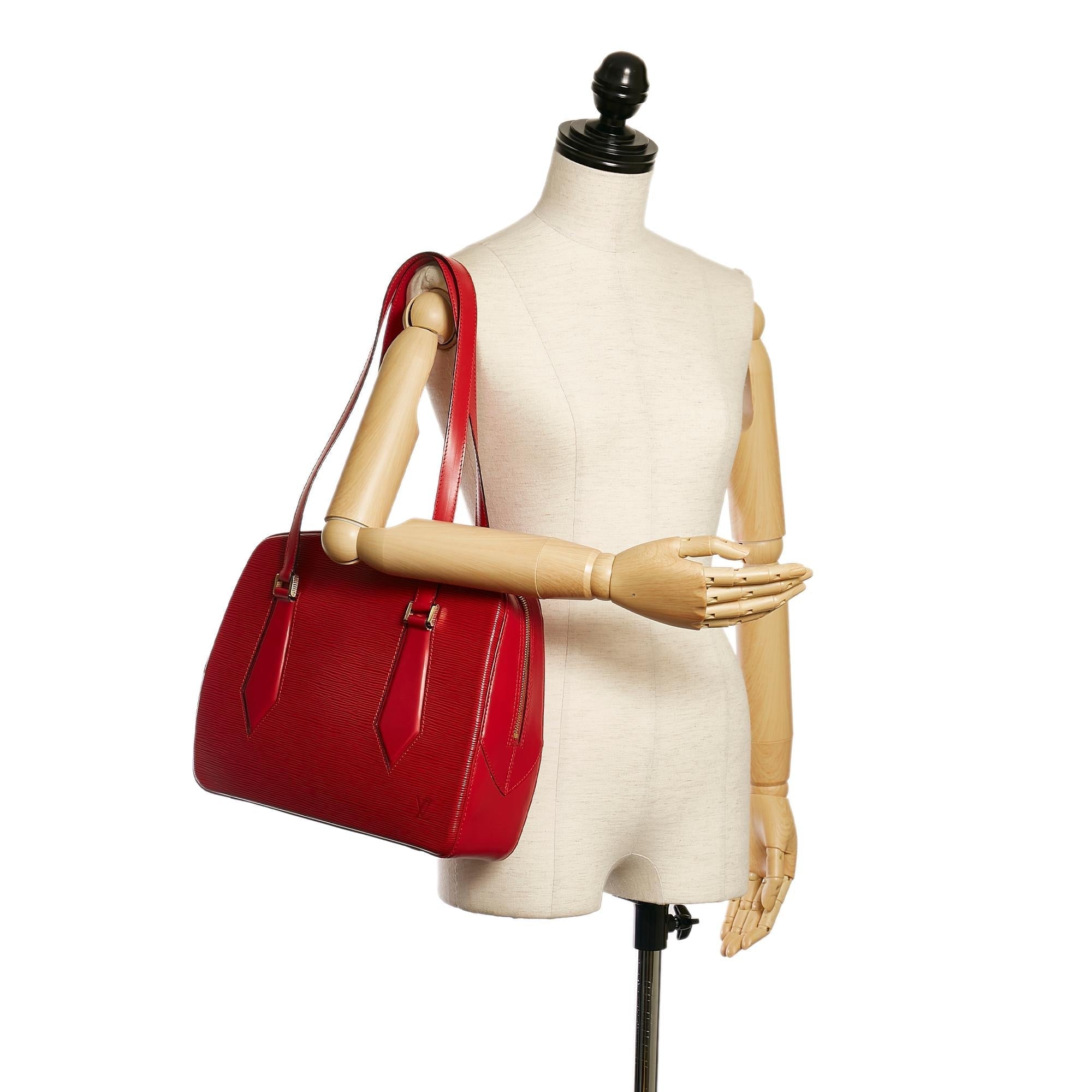Louis Vuitton Epi Voltaire (SHG-35554)