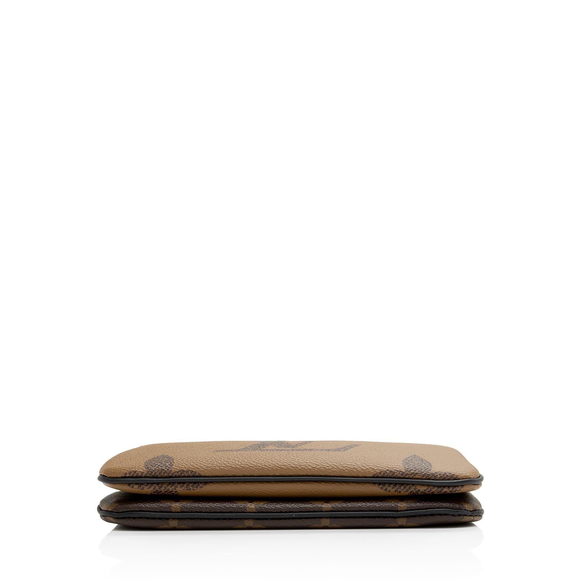 Louis Vuitton Giant Monogram Canvas Double Zip Pochette (SHF-MSaiE4)