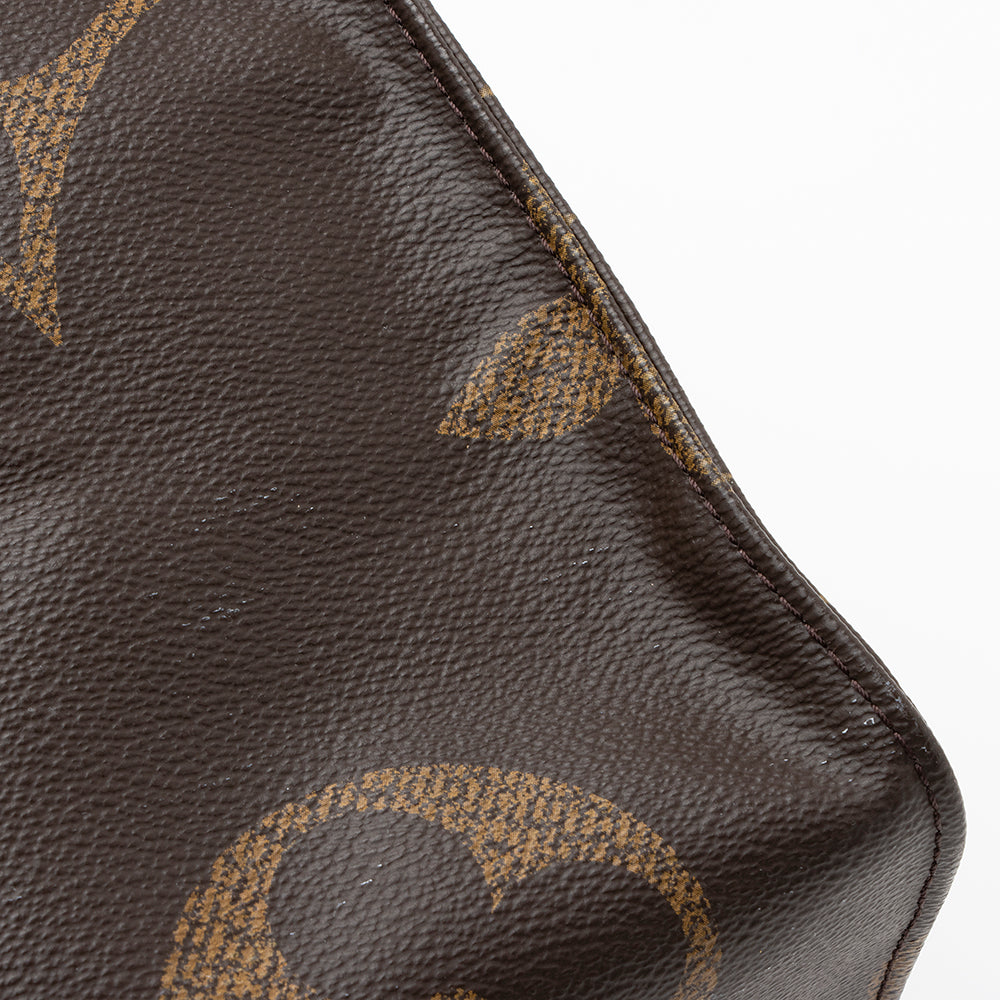 Louis Vuitton Giant Monogram Canvas Onthego GM Tote (SHF-20928)