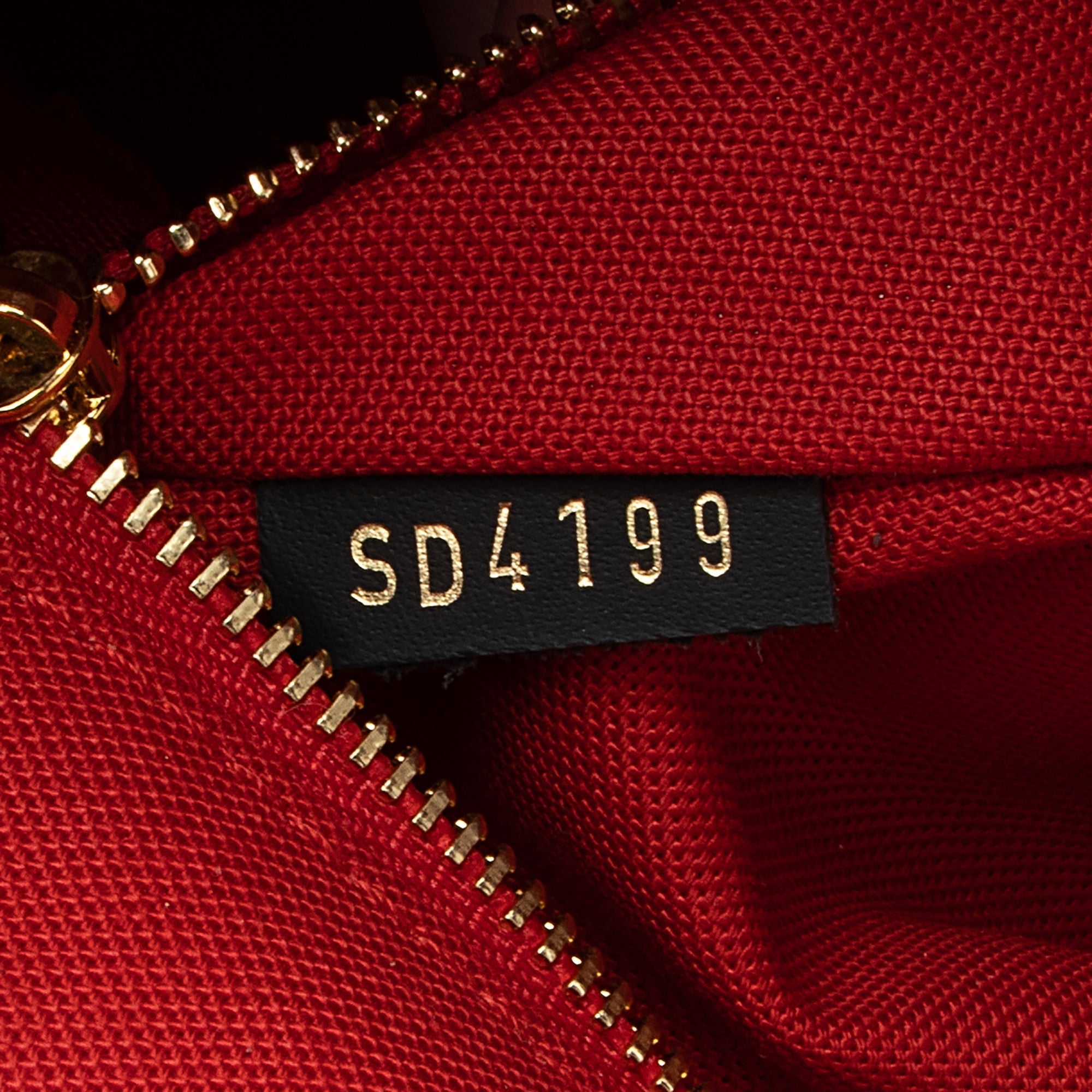 Louis Vuitton Giant Monogram Canvas Onthego GM Tote (SHF-23164)