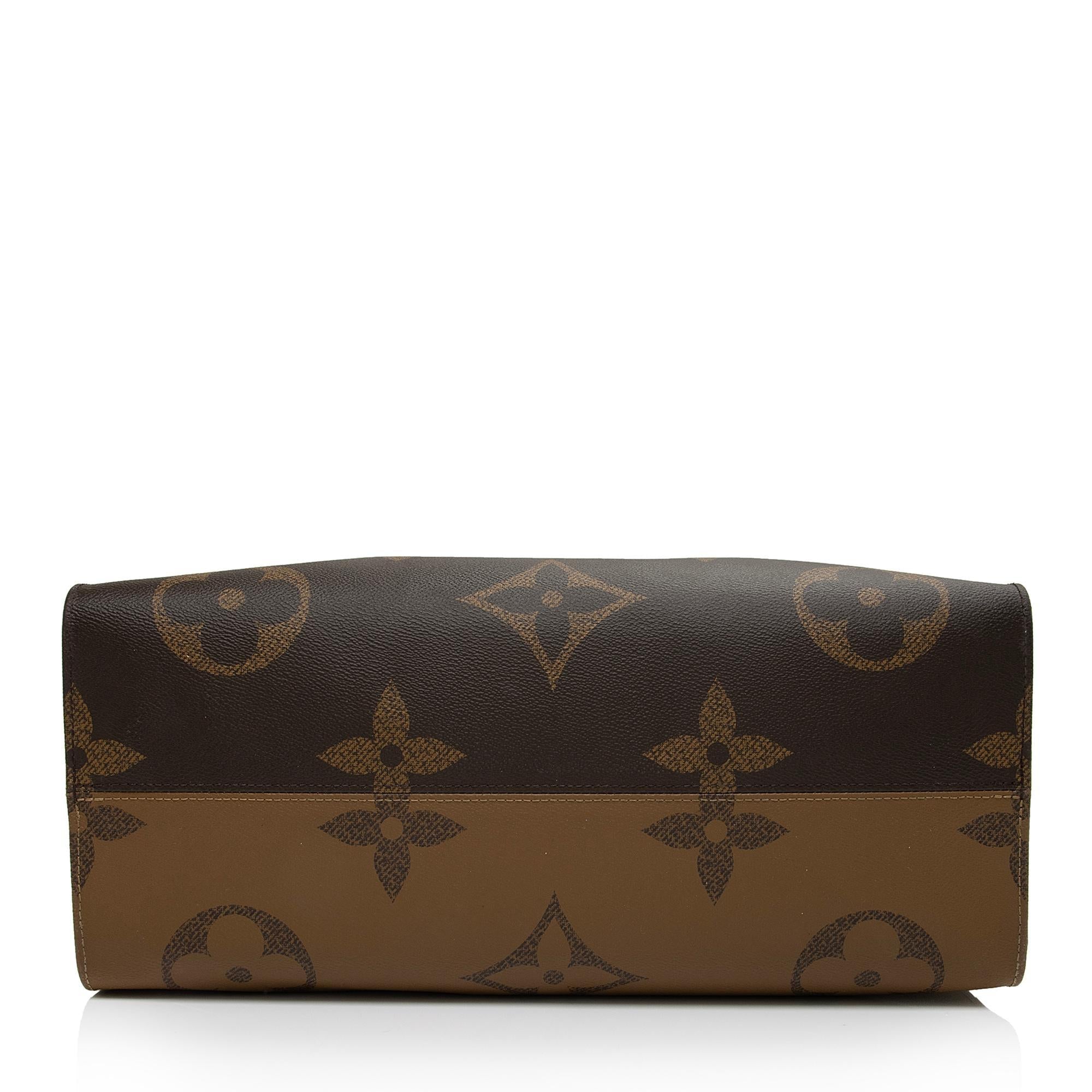 Louis Vuitton Giant Monogram Canvas Onthego GM Tote (SHF-Ci0QvZ)