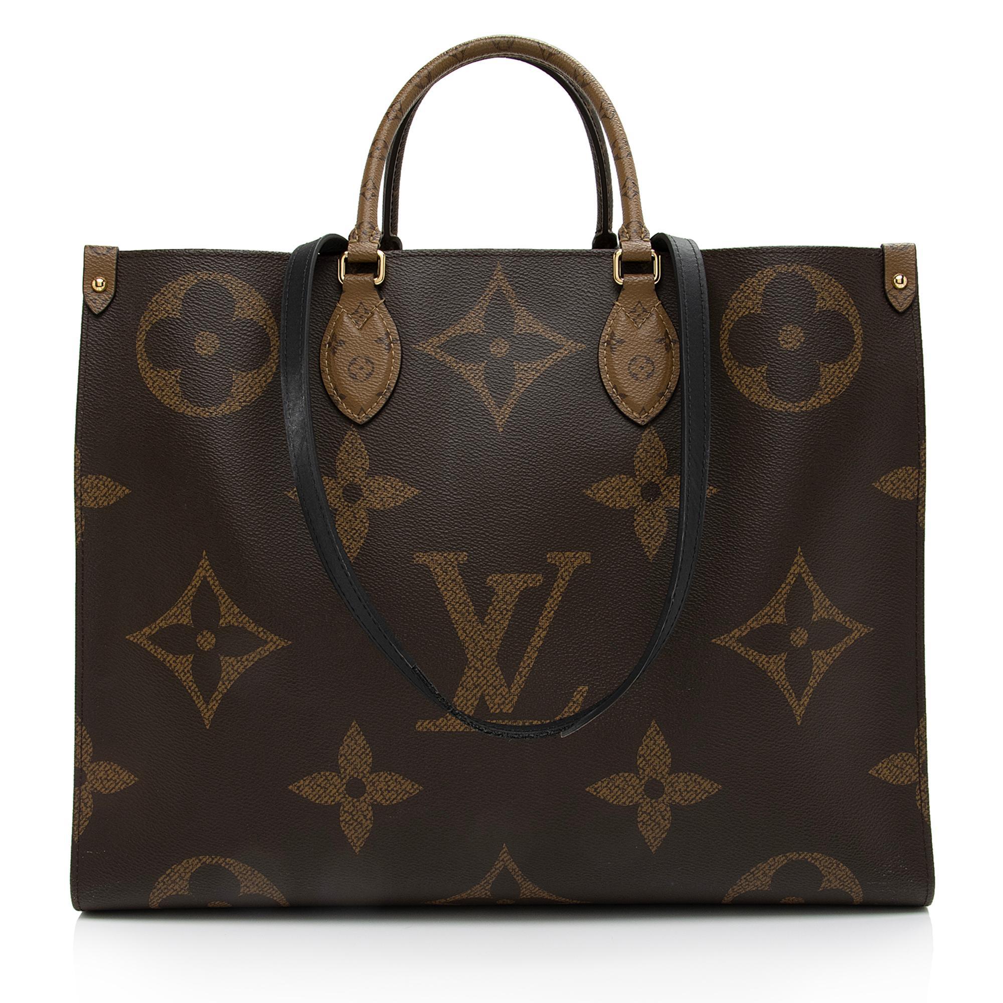 Louis Vuitton Giant Monogram Canvas Onthego GM Tote (SHF-Ci0QvZ)