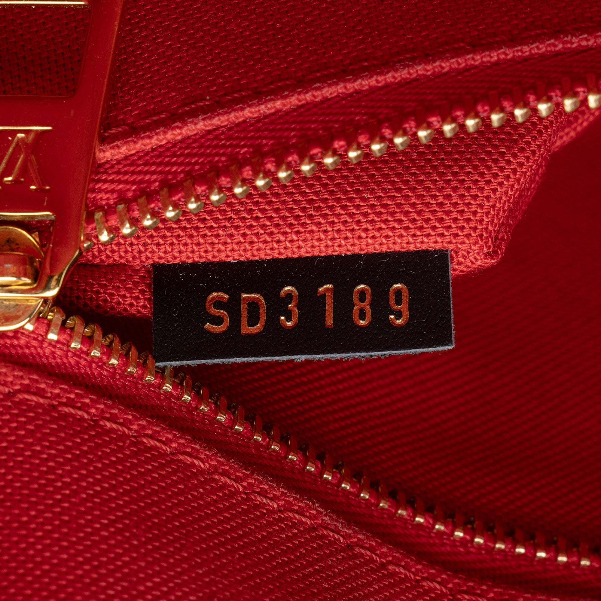 Louis Vuitton Giant Monogram Canvas Onthego MM Tote (SHF-zMPhIY)