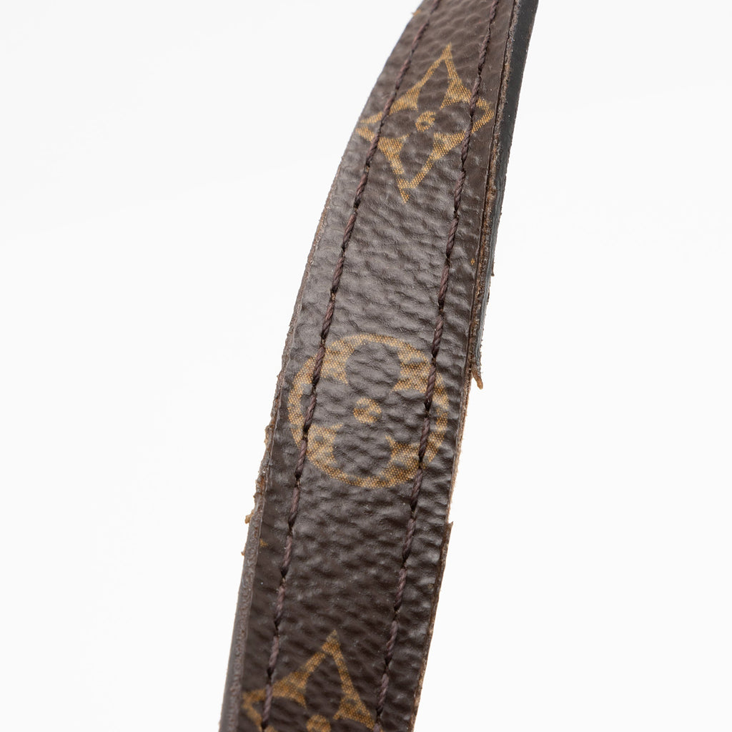 Louis Vuitton Giant Monogram Canvas Onthego MM Tote (SHF-zMPhIY)