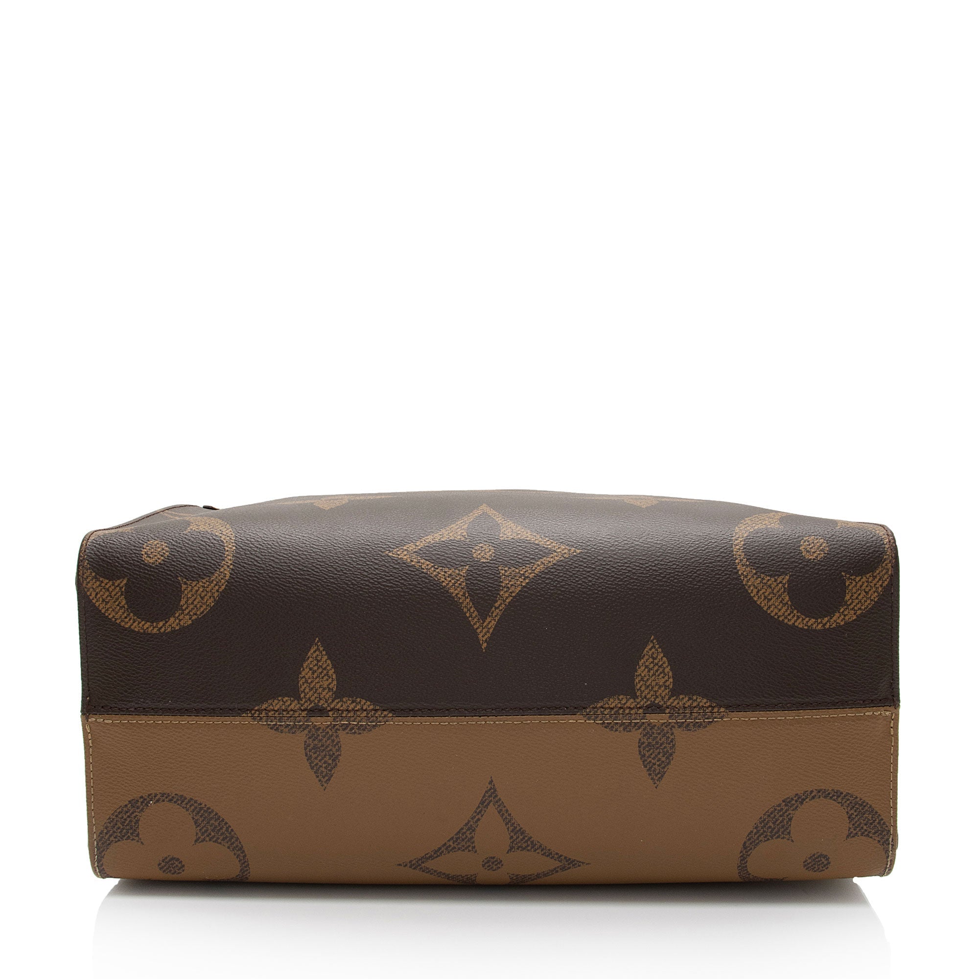 Louis Vuitton Giant Monogram Canvas Onthego MM Tote (SHF-HTs789)