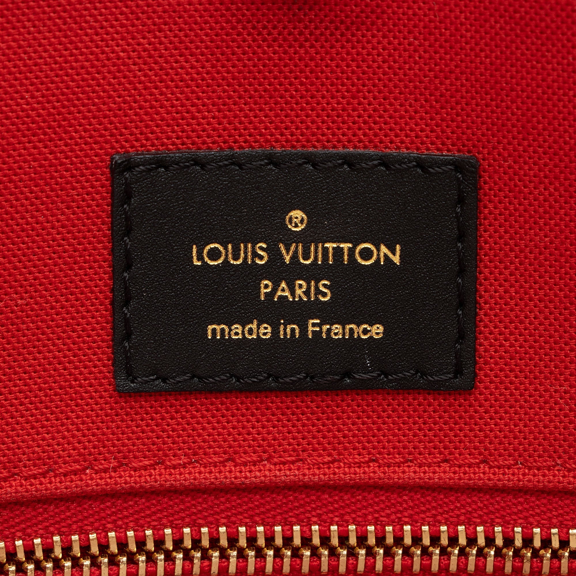 Louis Vuitton Giant Monogram Canvas Onthego MM Tote (SHF-HTs789)