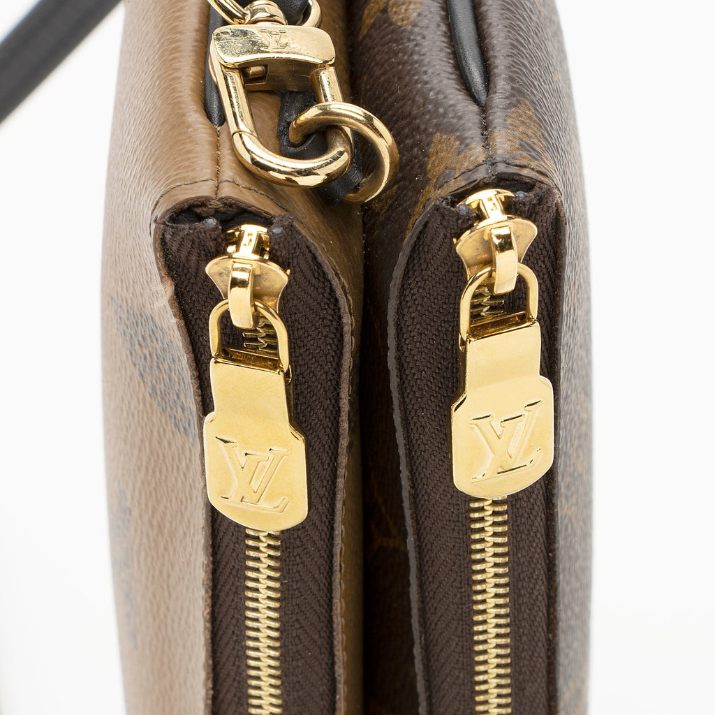 Louis Vuitton Giant Monogram Double Zip Pochette (SHF-22310)