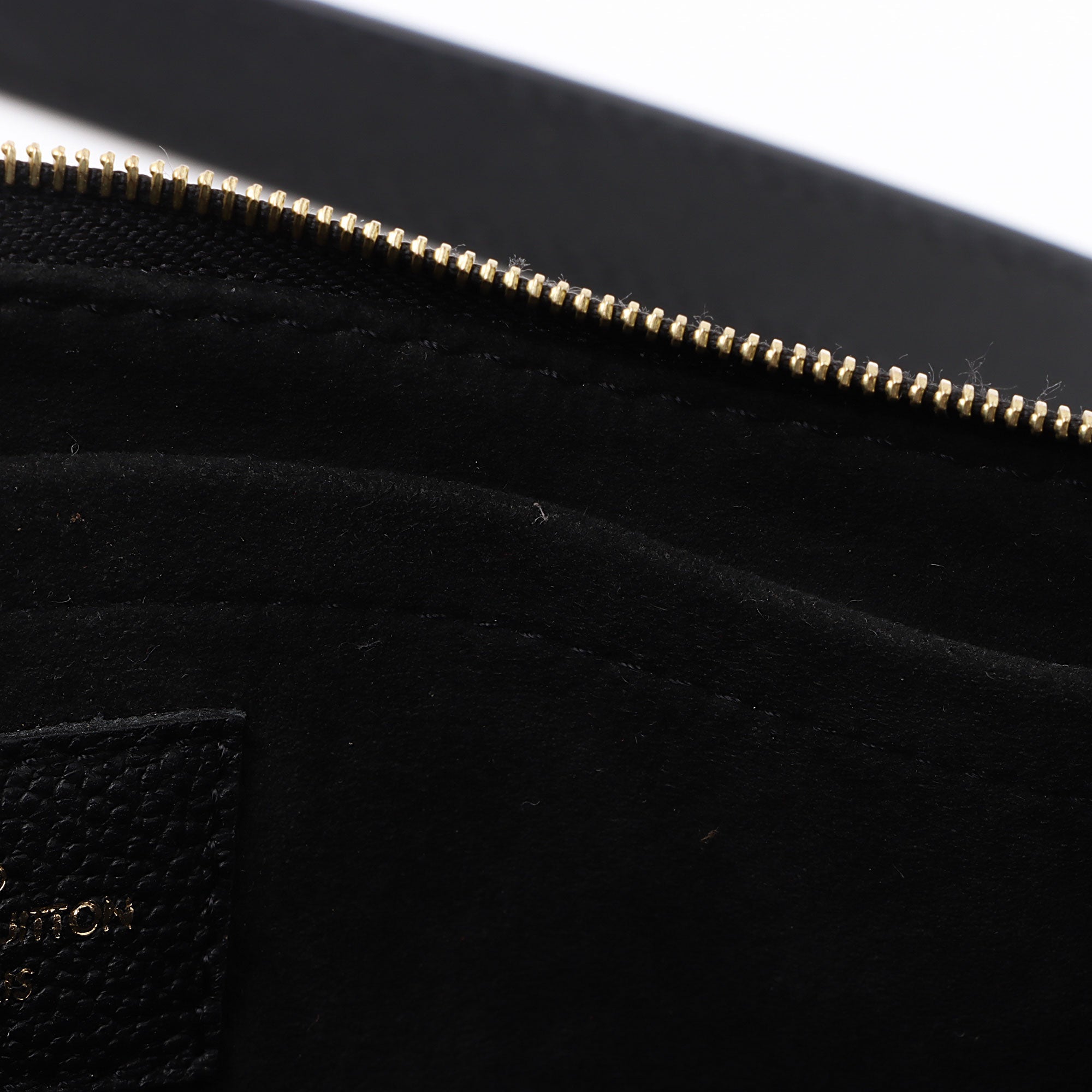 Louis Vuitton Giant Monogram Empreinte Multi-Pochette Accessoires (SHF-LNJKP0)
