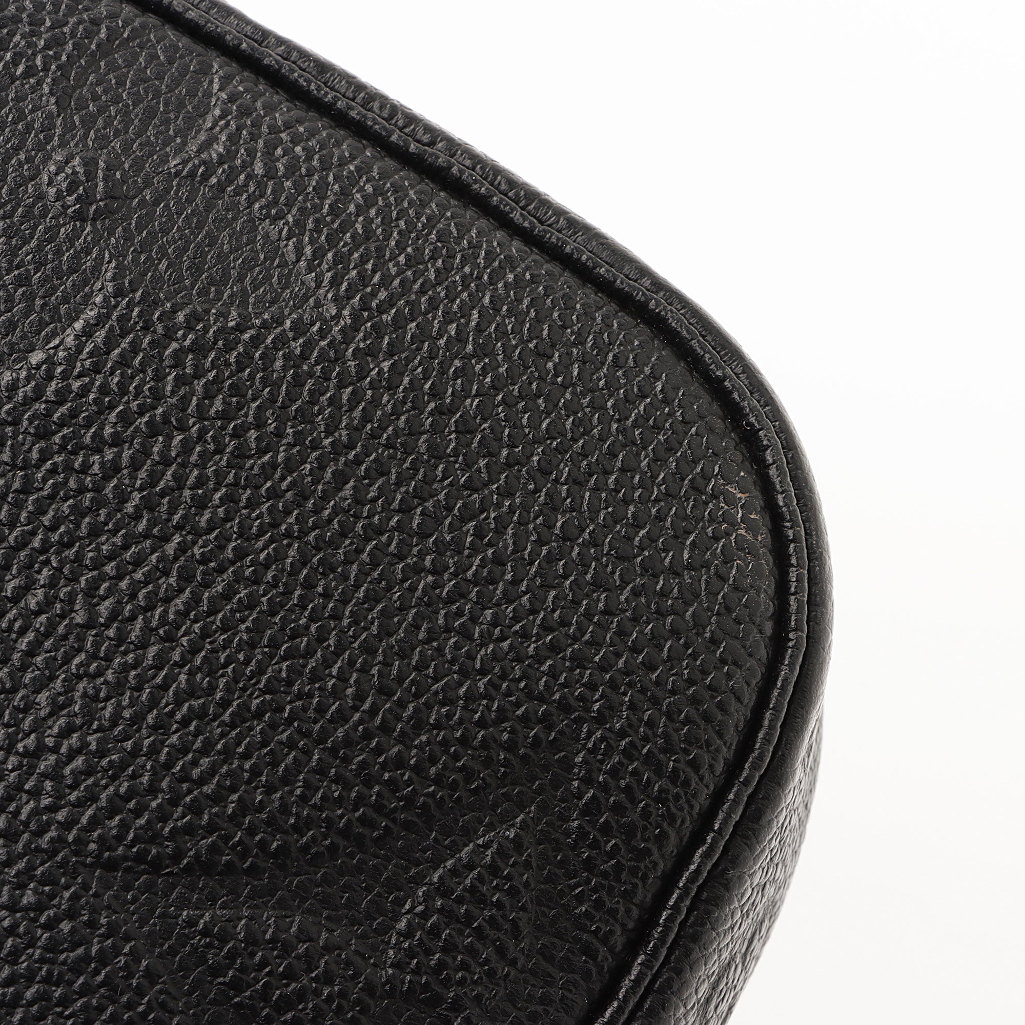 Louis Vuitton Giant Monogram Empreinte Multi-Pochette Accessoires (SHF-LNJKP0)