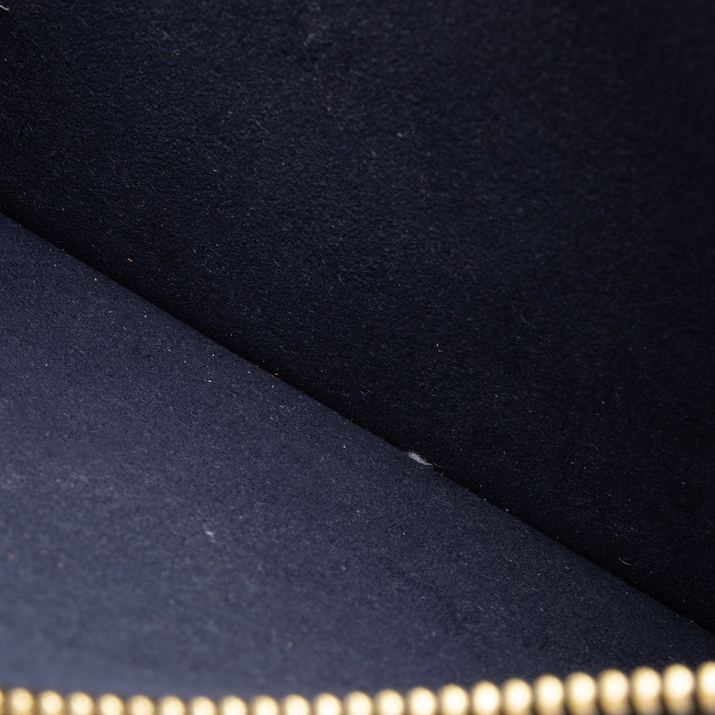 Louis Vuitton Giant Monogram Empreinte Neverfull MM Pochette (SHF-nVmtJ1)