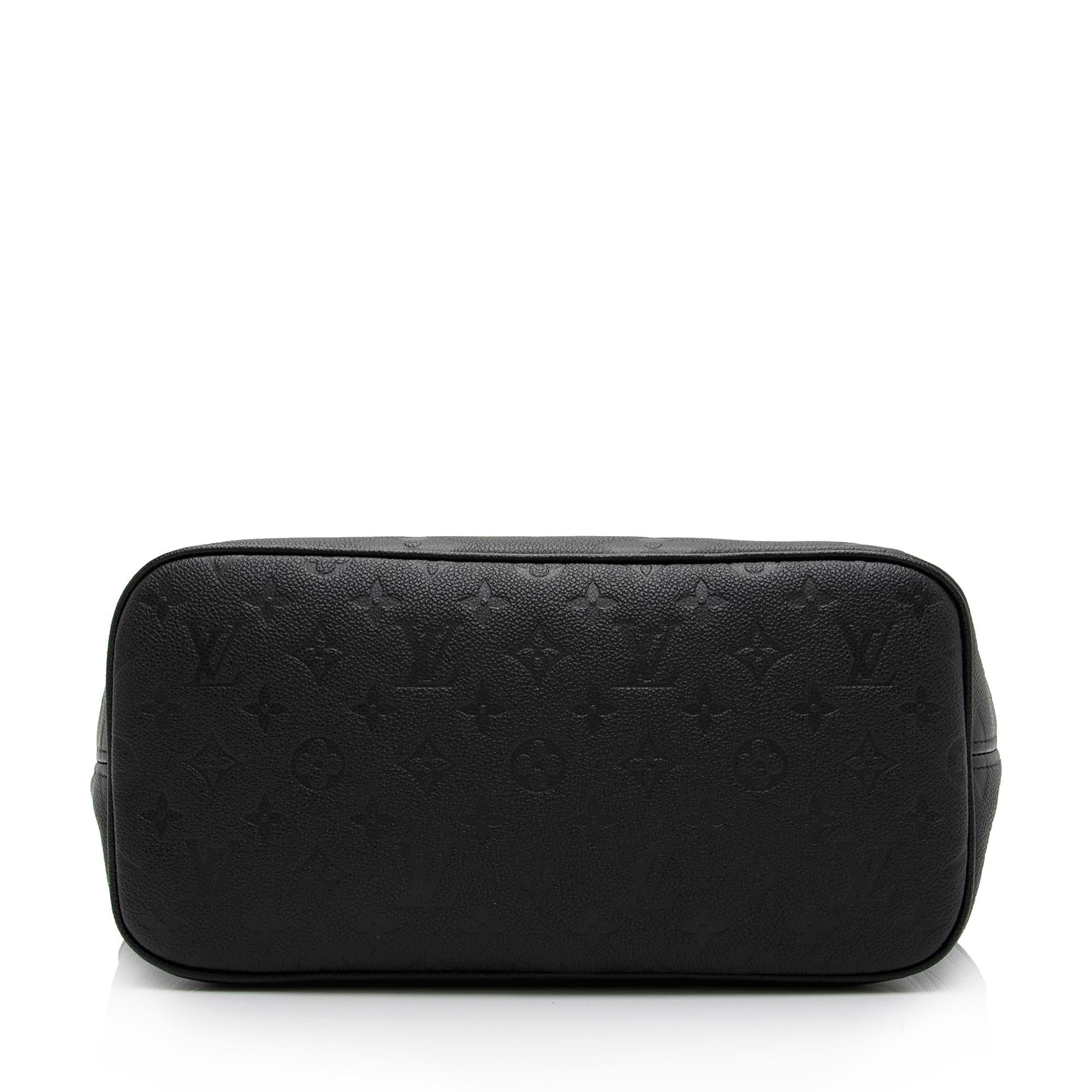 Louis Vuitton Giant Monogram Empreinte Neverfull MM Tote (SHF-UKP8KU)