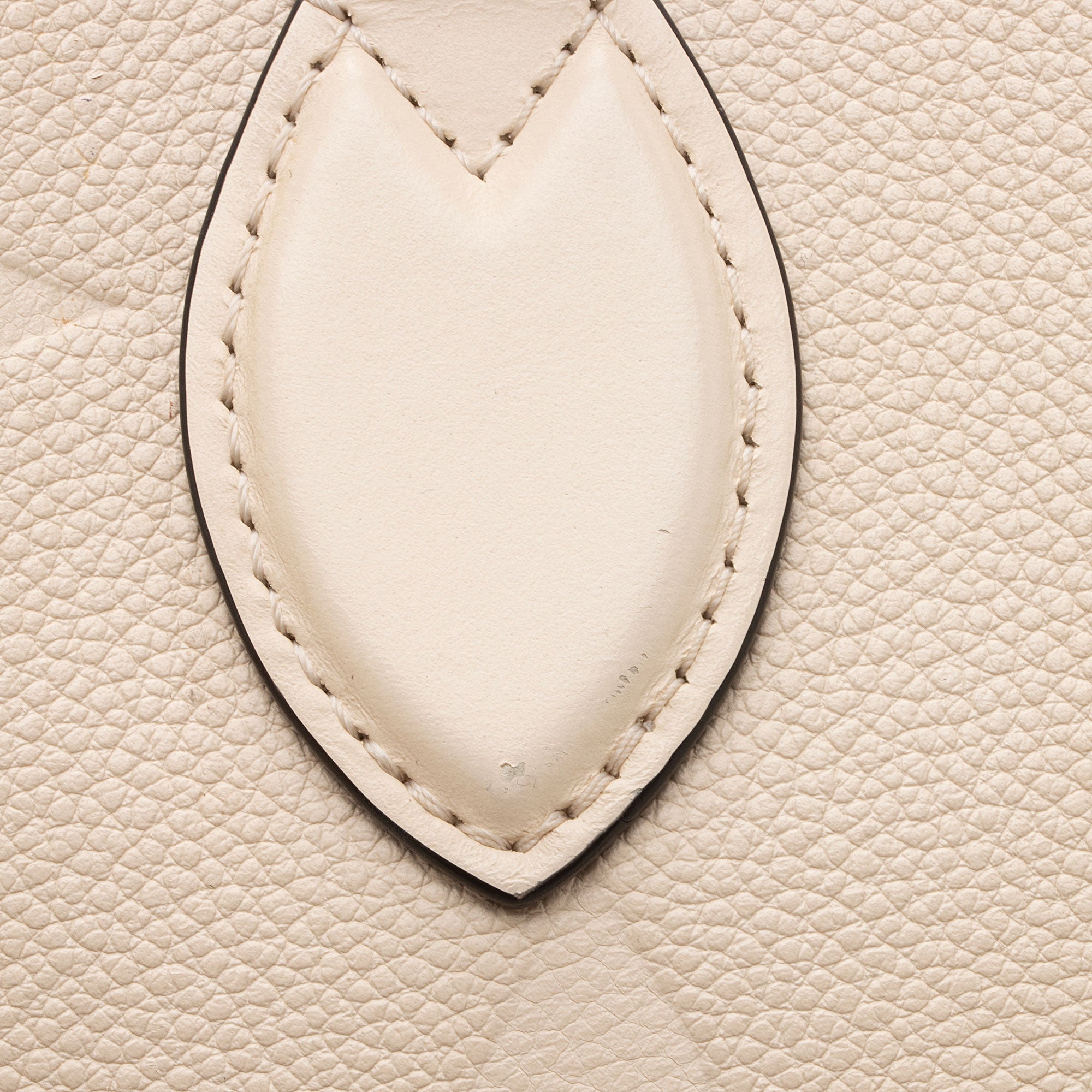 Louis Vuitton Giant Monogram Empreinte Onthego GM Tote (SHF-U4Lsdp)