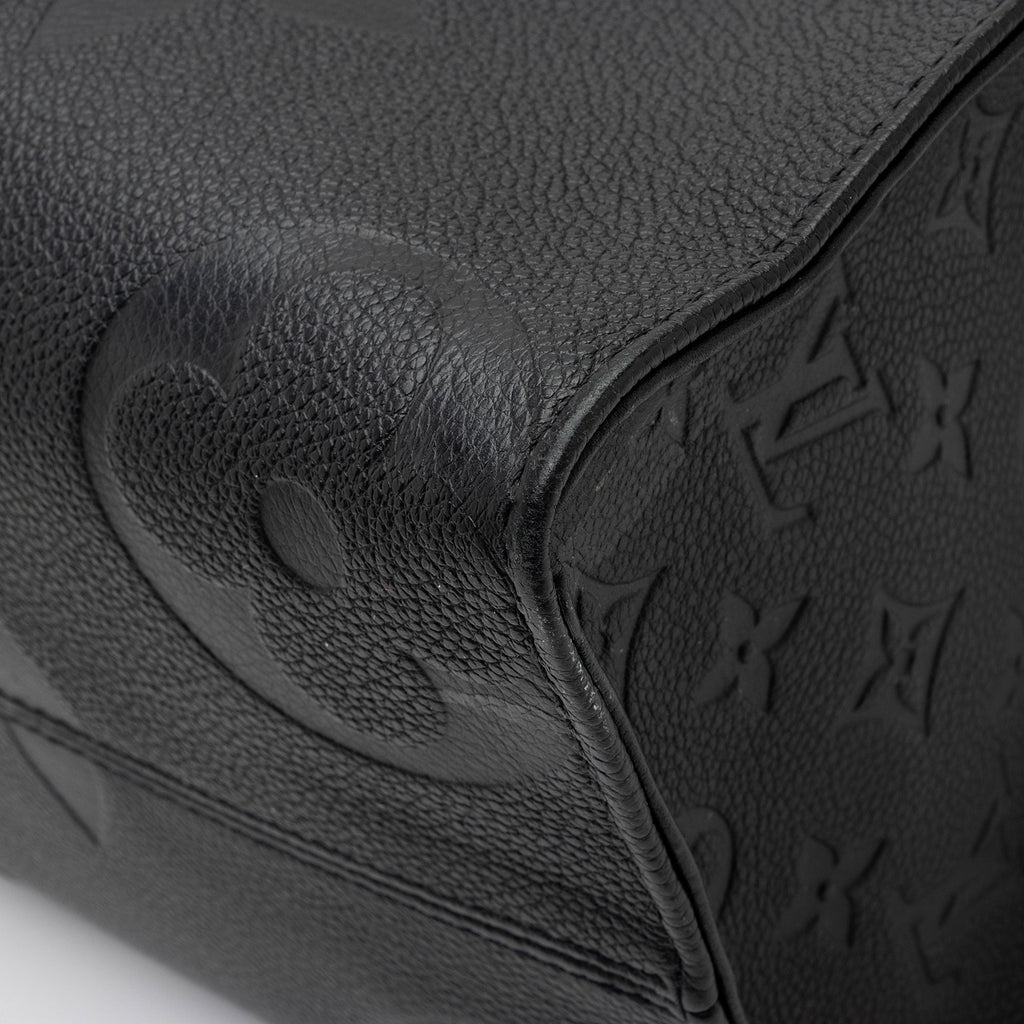 Louis Vuitton Giant Monogram Empreinte Onthego MM Tote (SHF-hWScYx)