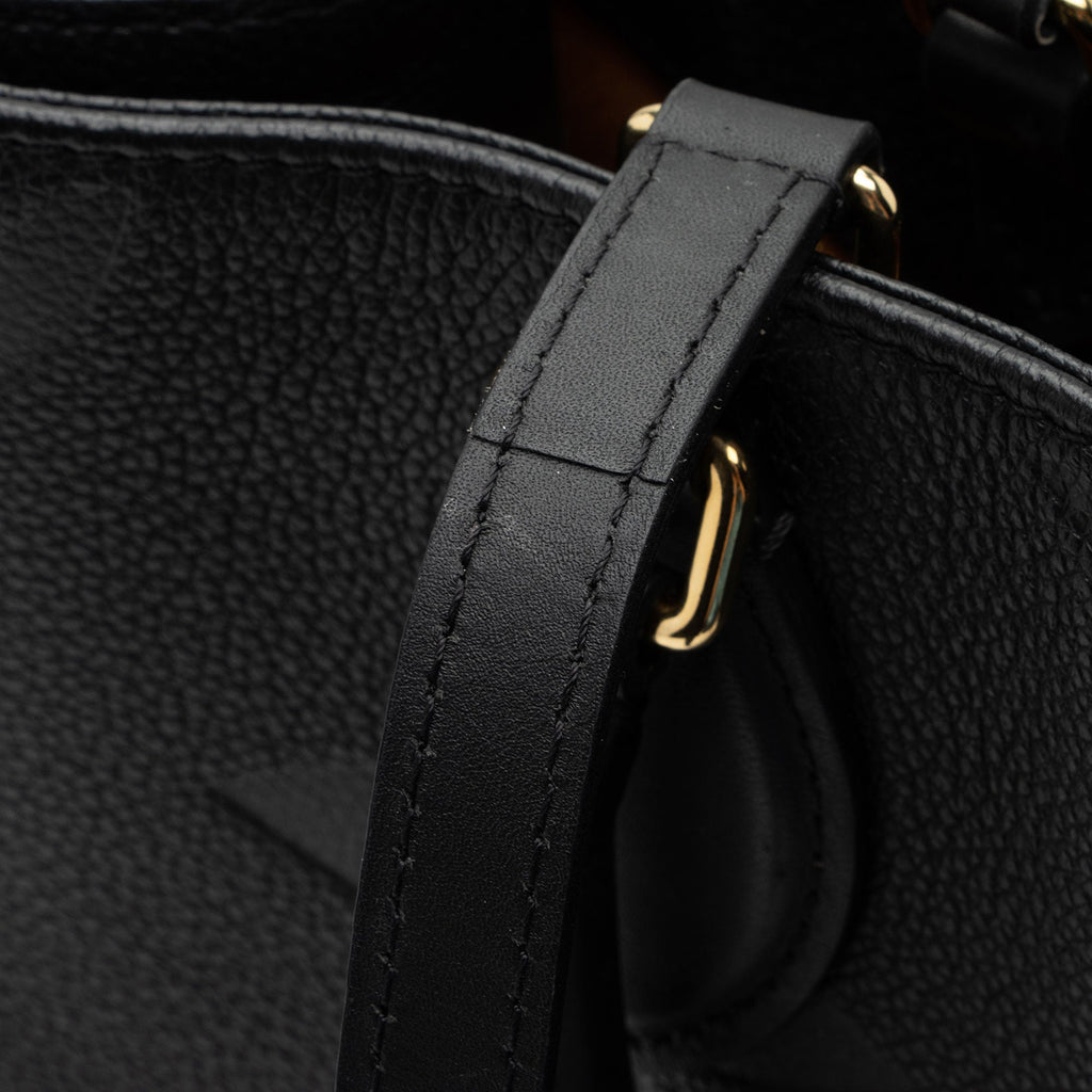 Louis Vuitton Giant Monogram Empreinte Onthego MM Tote (SHF-hWScYx)