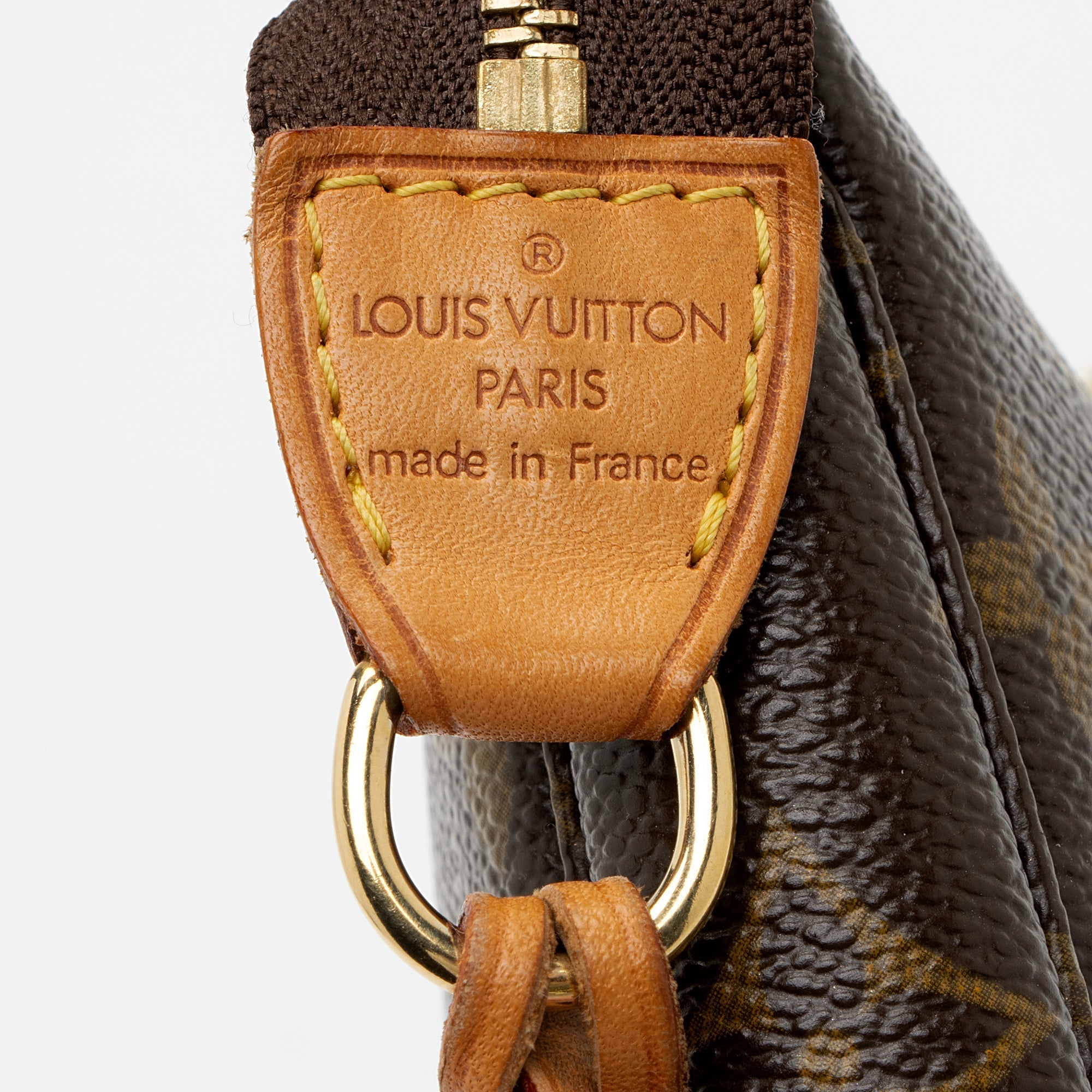 Louis Vuitton Limited Edition Monogram Canvas Cerises Pochette Accessoires (SHF-LtEMPw)