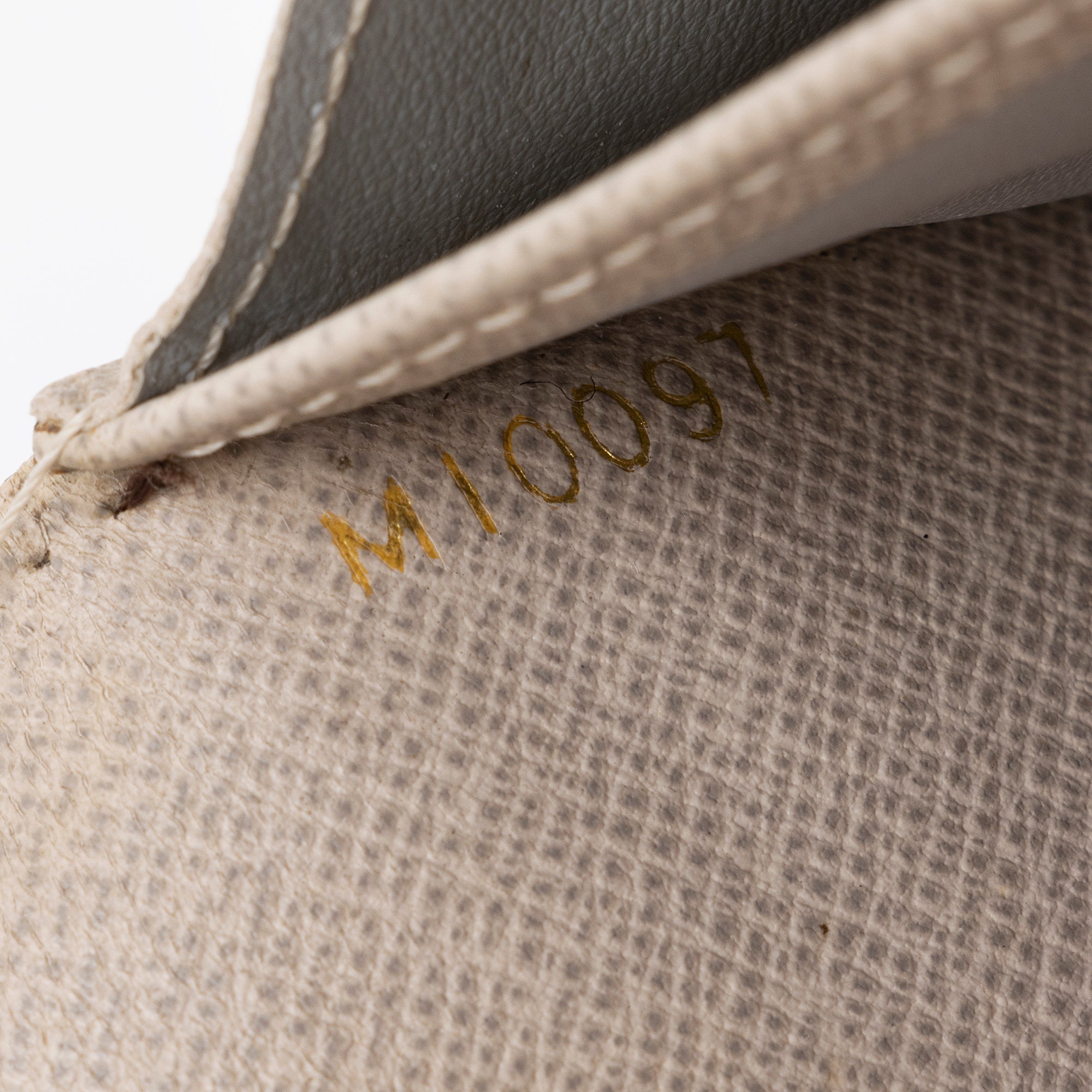 Louis Vuitton Limited Edition Monogram Canvas Dentelle Sarah Wallet (SHF-23597)