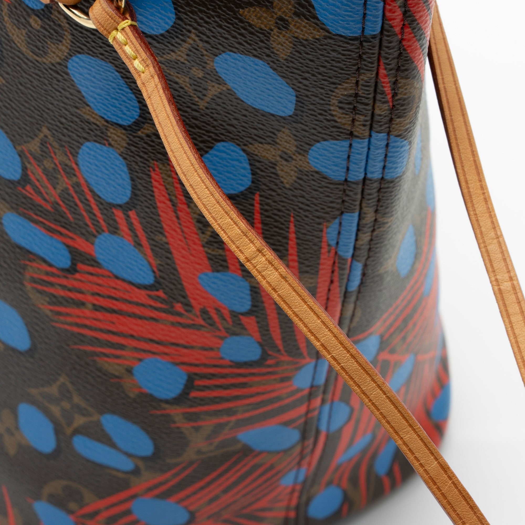 Louis Vuitton Limited Edition Monogram Canvas Jungle Dots Neverfull MM Tote (SHF-swTGB5)