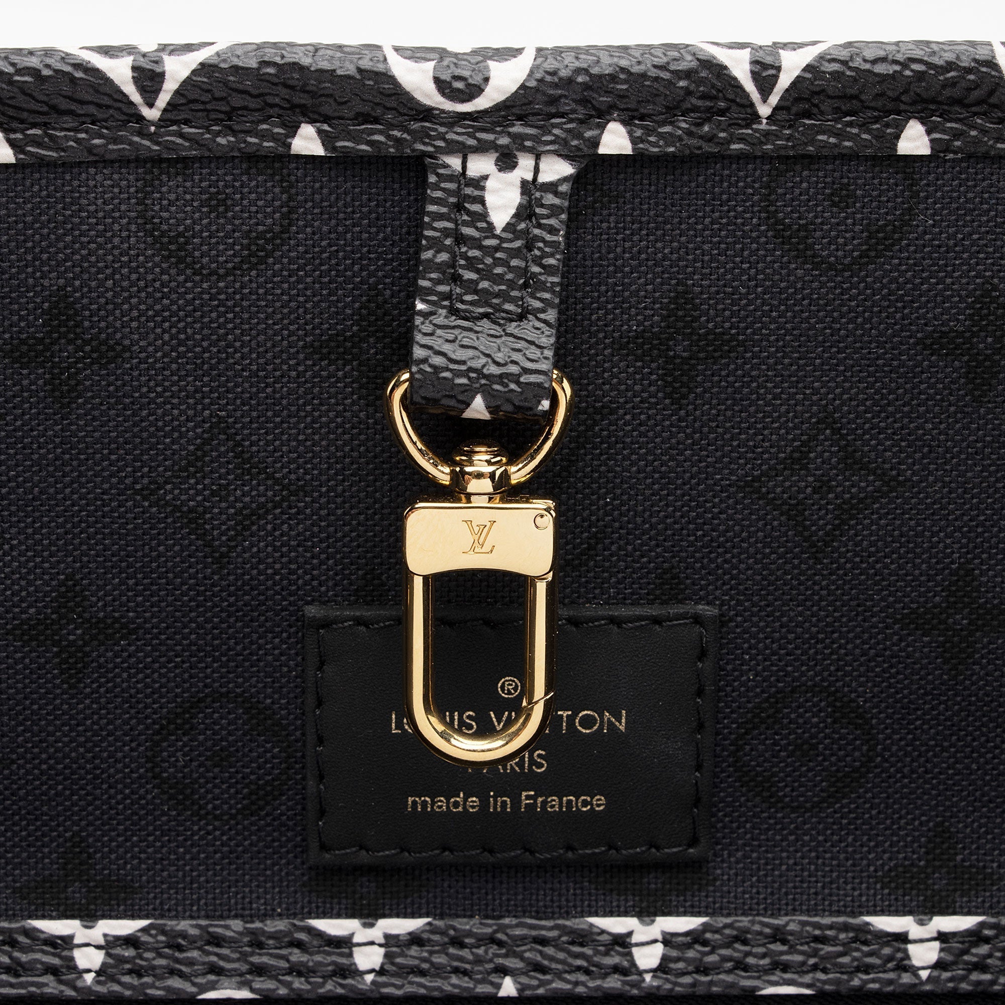 Louis Vuitton Limited Edition Monogram Crafty Neverfull MM Tote (SHF-8aLkDl)