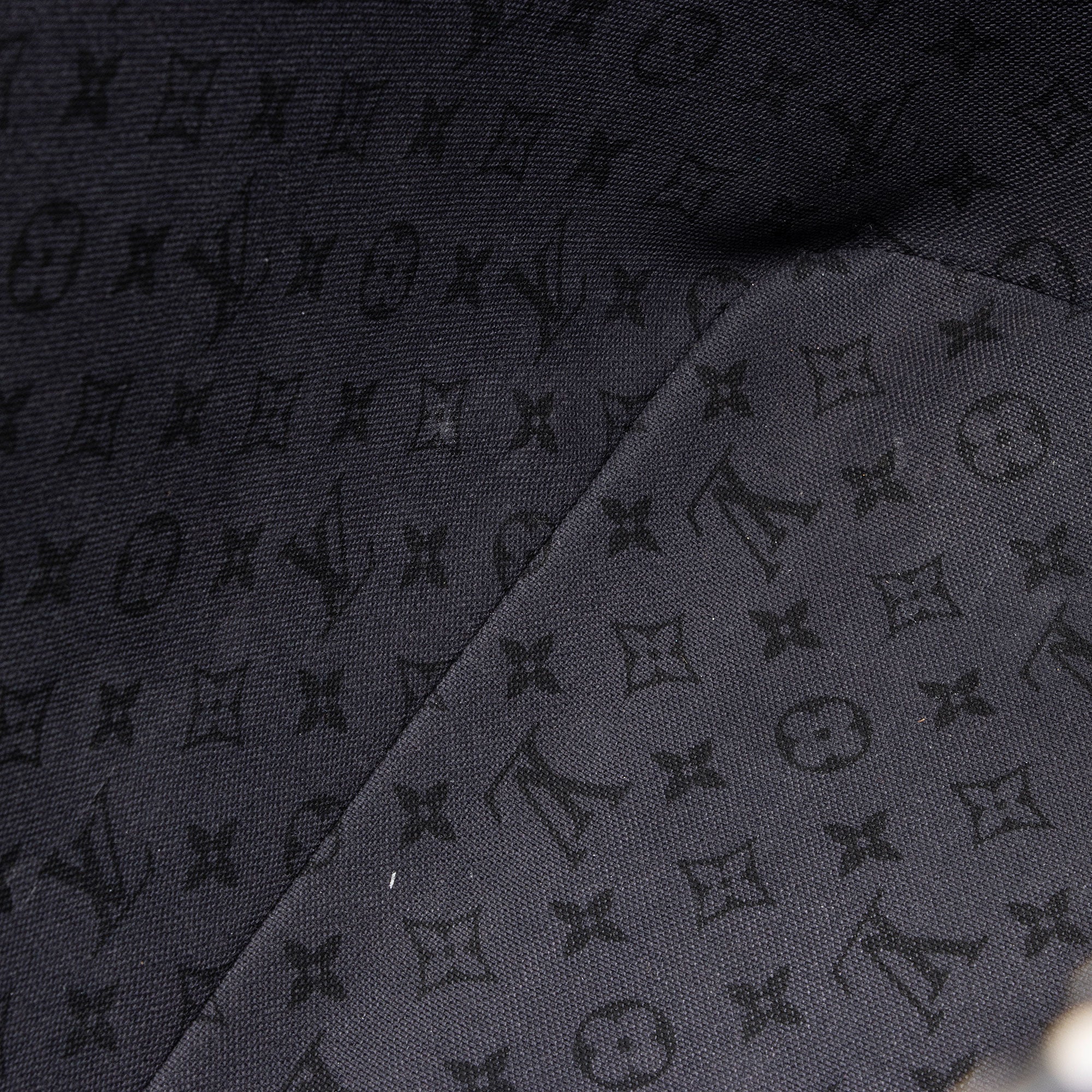 Louis Vuitton Limited Edition Monogram Crafty Neverfull MM Tote (SHF-x7Ipzi)