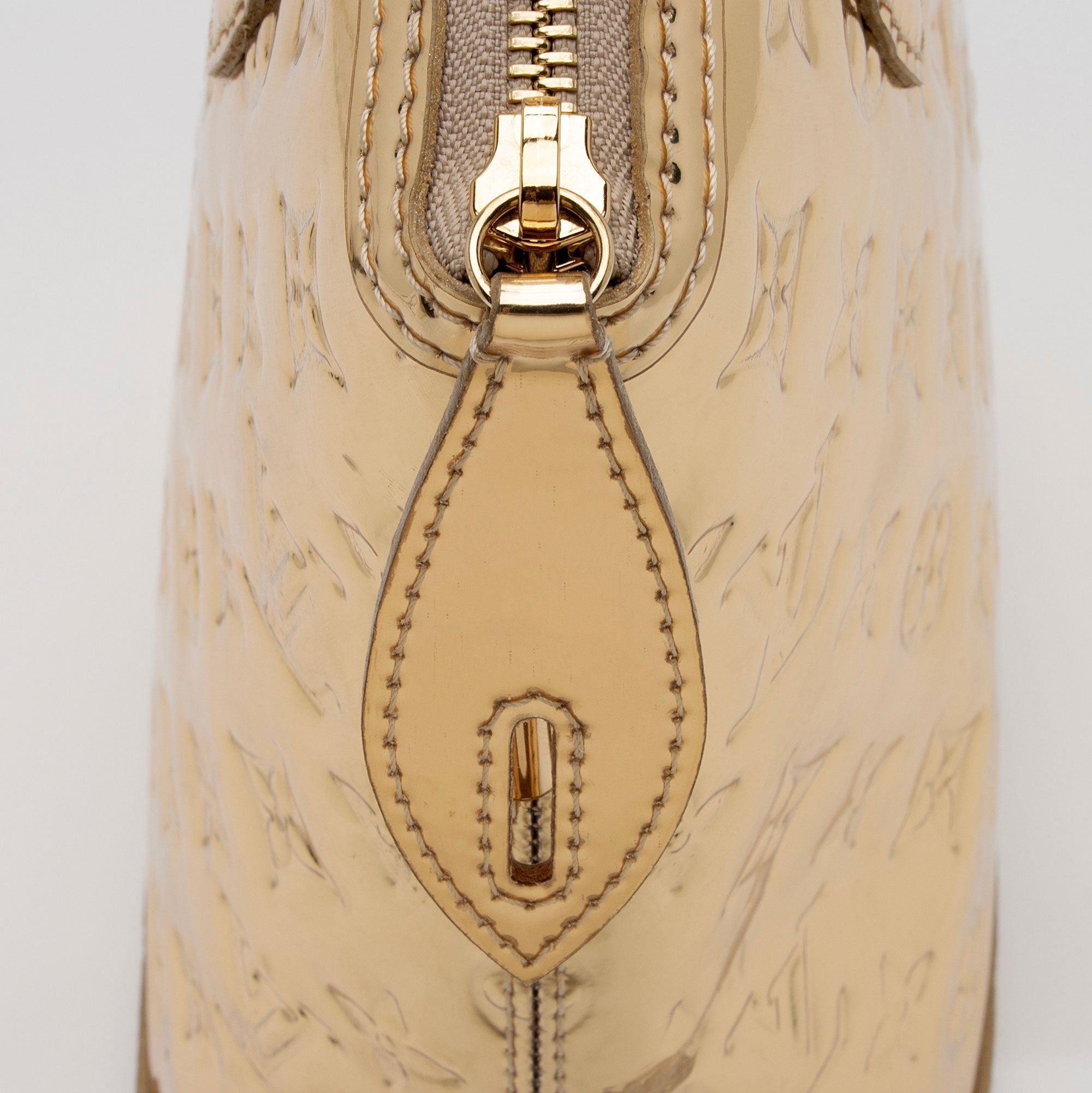Louis Vuitton Limited Edition Monogram Miroir Lockit Satchel (SHF-FN2dfK)
